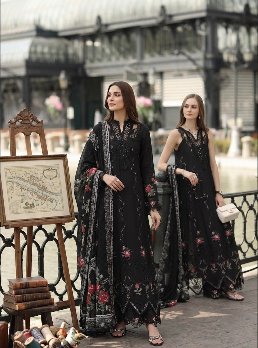 D5 -Cross stitch Black