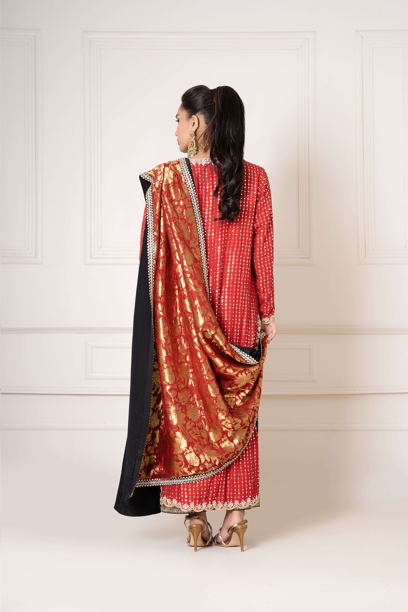 Garnet Kamdani Tunic with Velvet Izaar and Kamkhaab Chaadar