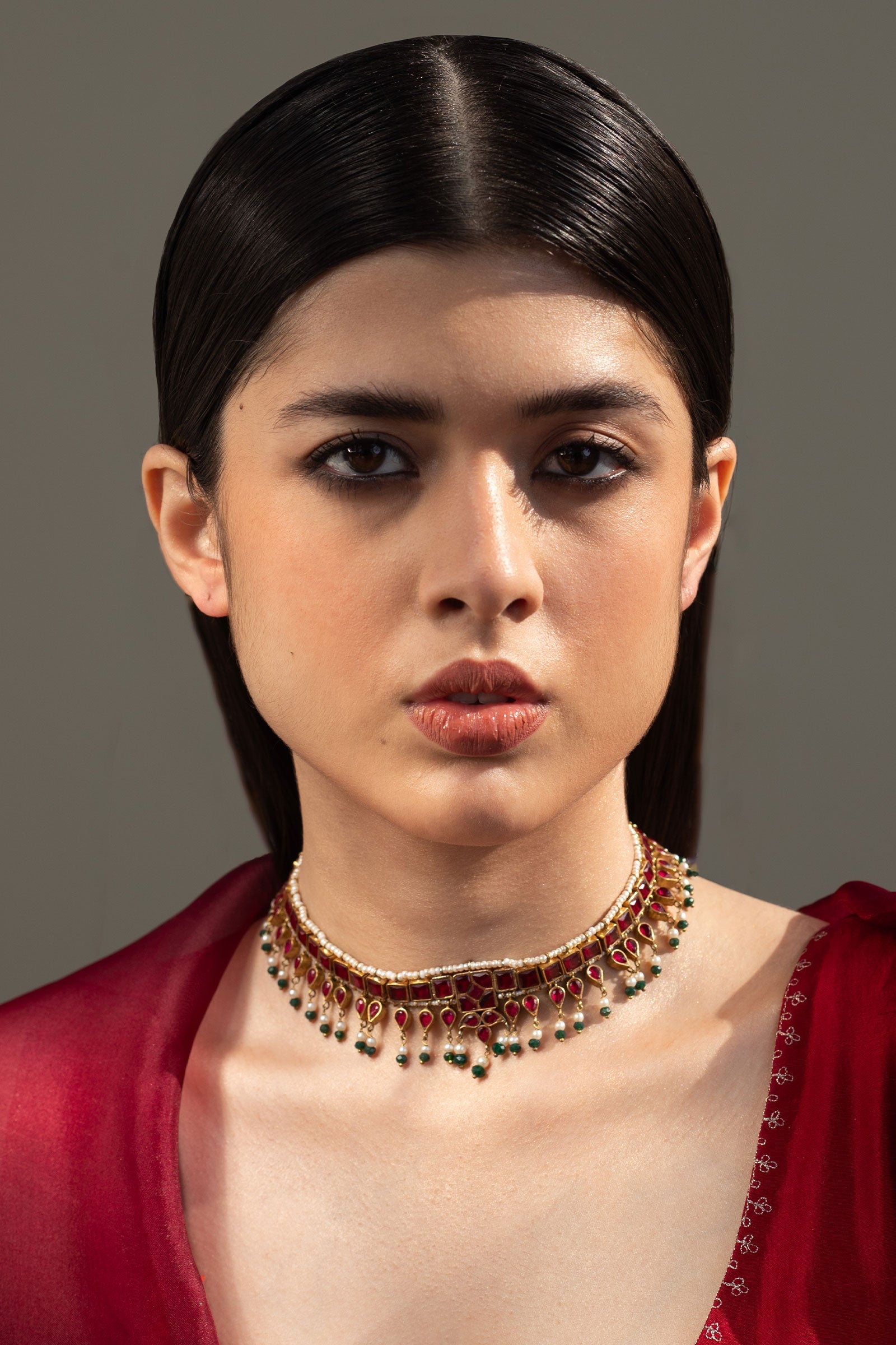 https://cdn.shopify.com/s/files/1/0340/8376/6405/files/GoldPlatedChetamChoker_a8936073-6a66-40a2-882c-689f074a0196.jpg?v=1702311217