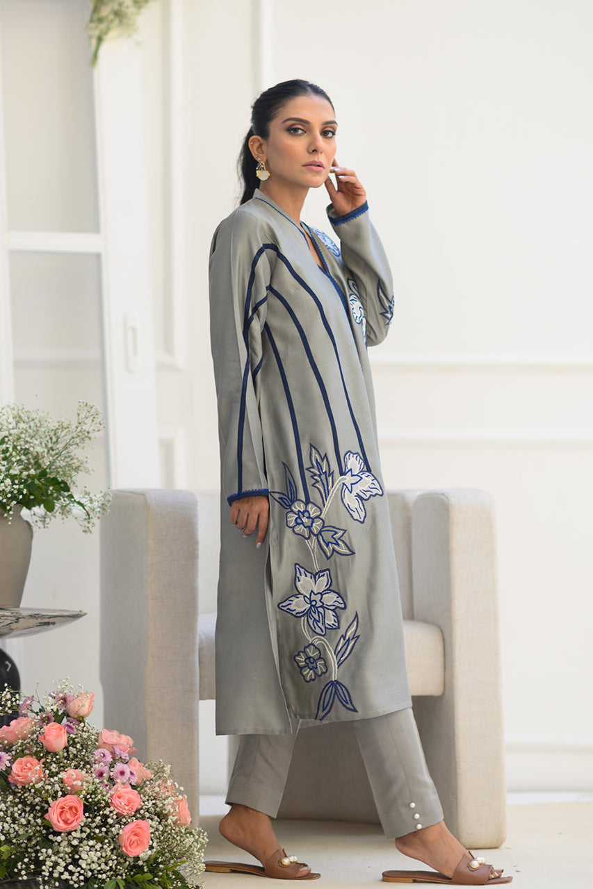 https://cdn.shopify.com/s/files/1/0567/2953/4537/files/GraywithBlue-3_c538e51c-90c8-45cf-b2e5-751a0c7b1a73.jpg?v=1753252881