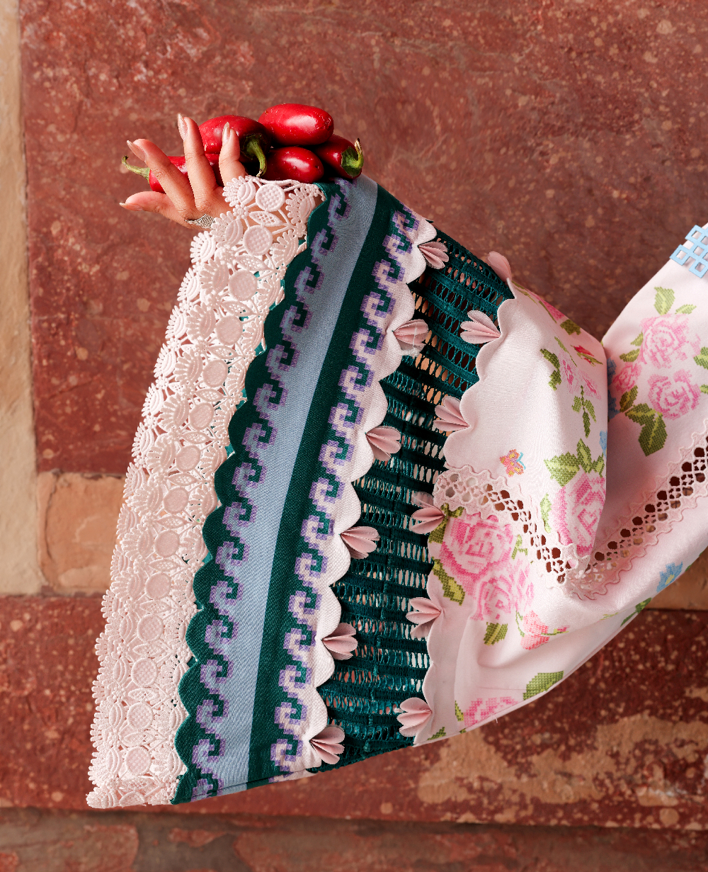 https://cdn.shopify.com/s/files/1/0264/6795/8858/files/Gulbano_7.png?v=1781519297