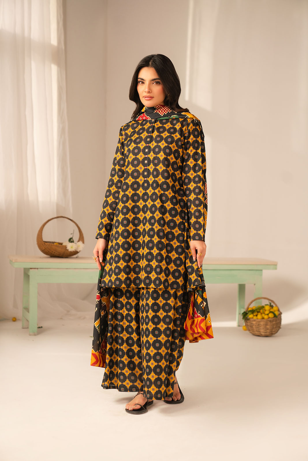 3 Piece Printed Lawn Printed Unstitched Suit (UC0104)