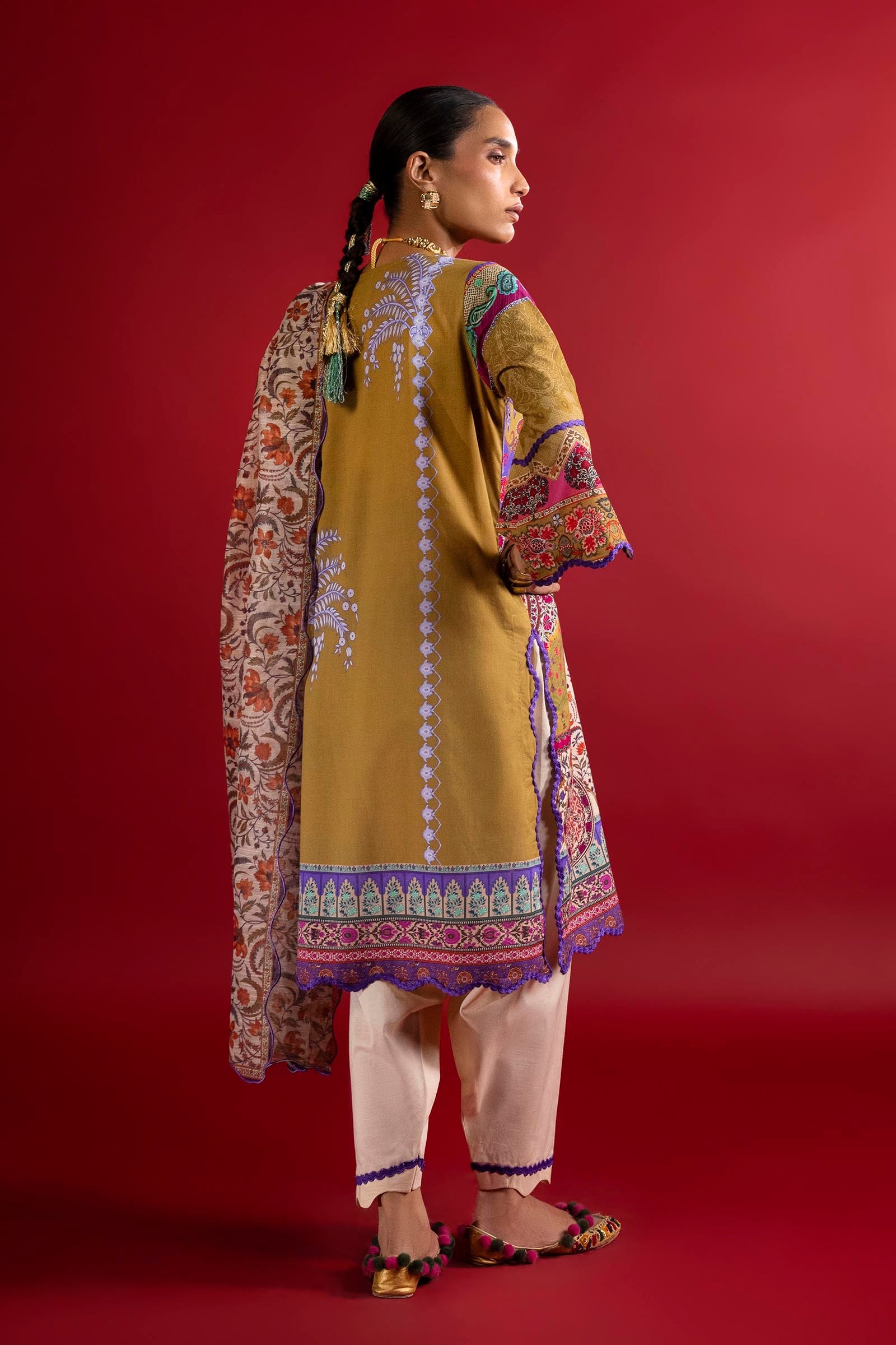 Unstitched 3 Piece Lawn Suit