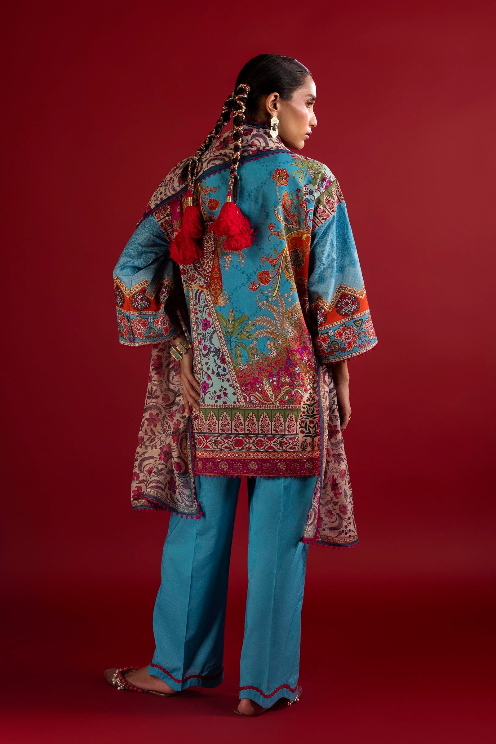 Unstitched 3 Piece Lawn Suit