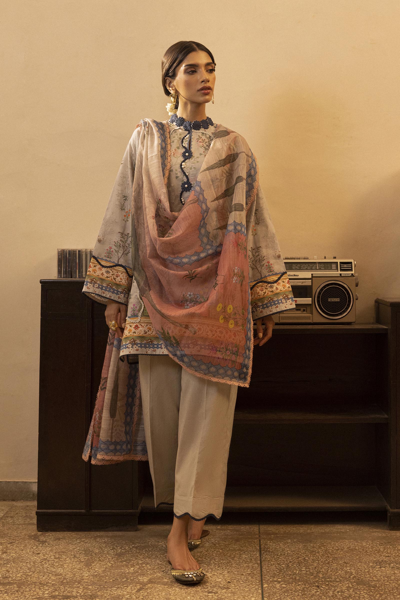 Unstitched 3 Piece Lawn Suit