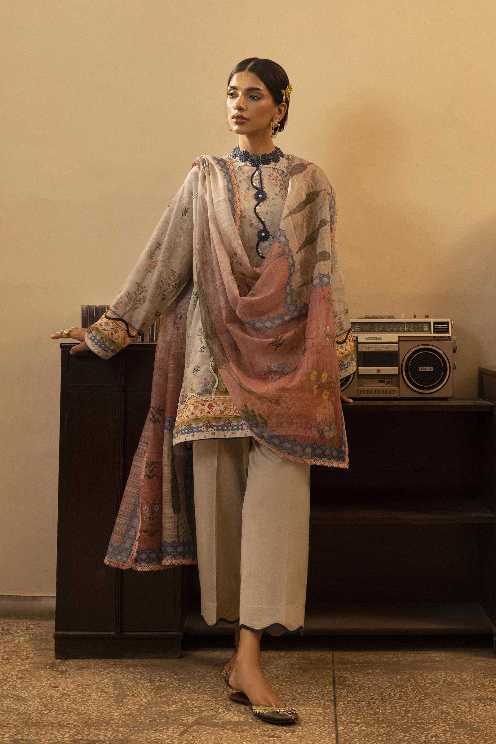 Unstitched 3 Piece Lawn Suit