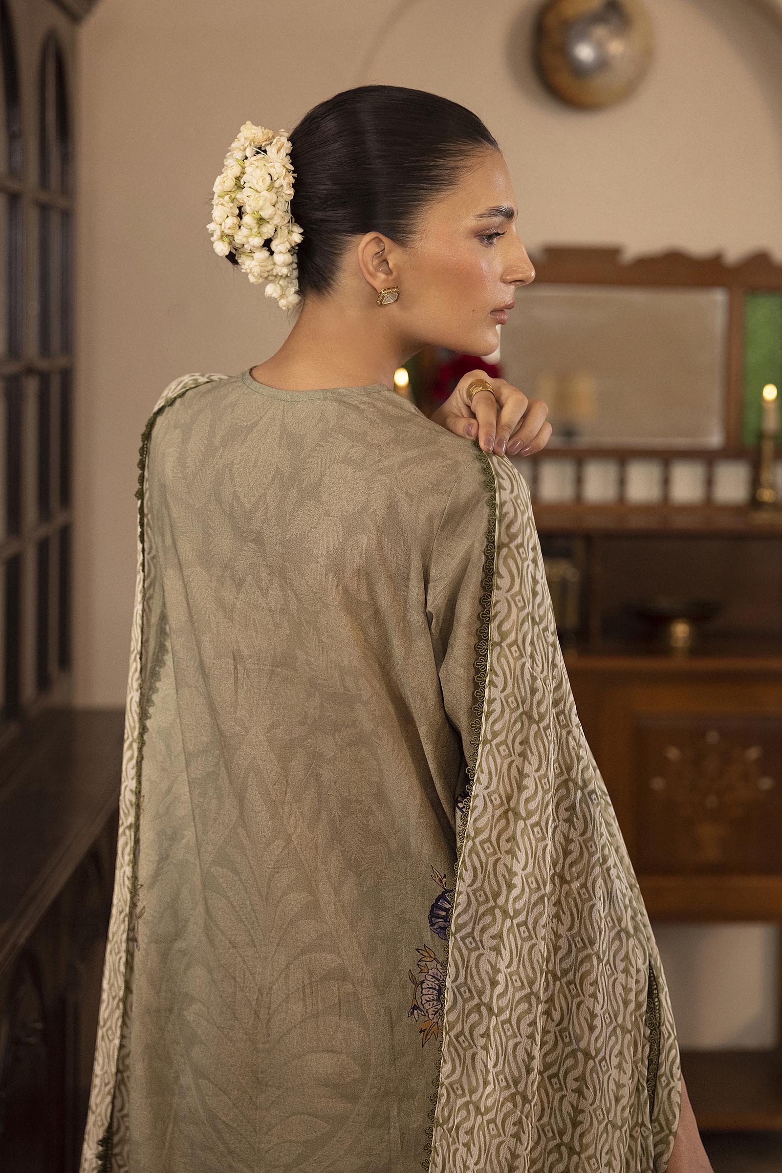 Unstitched 3 Piece Lawn Suit