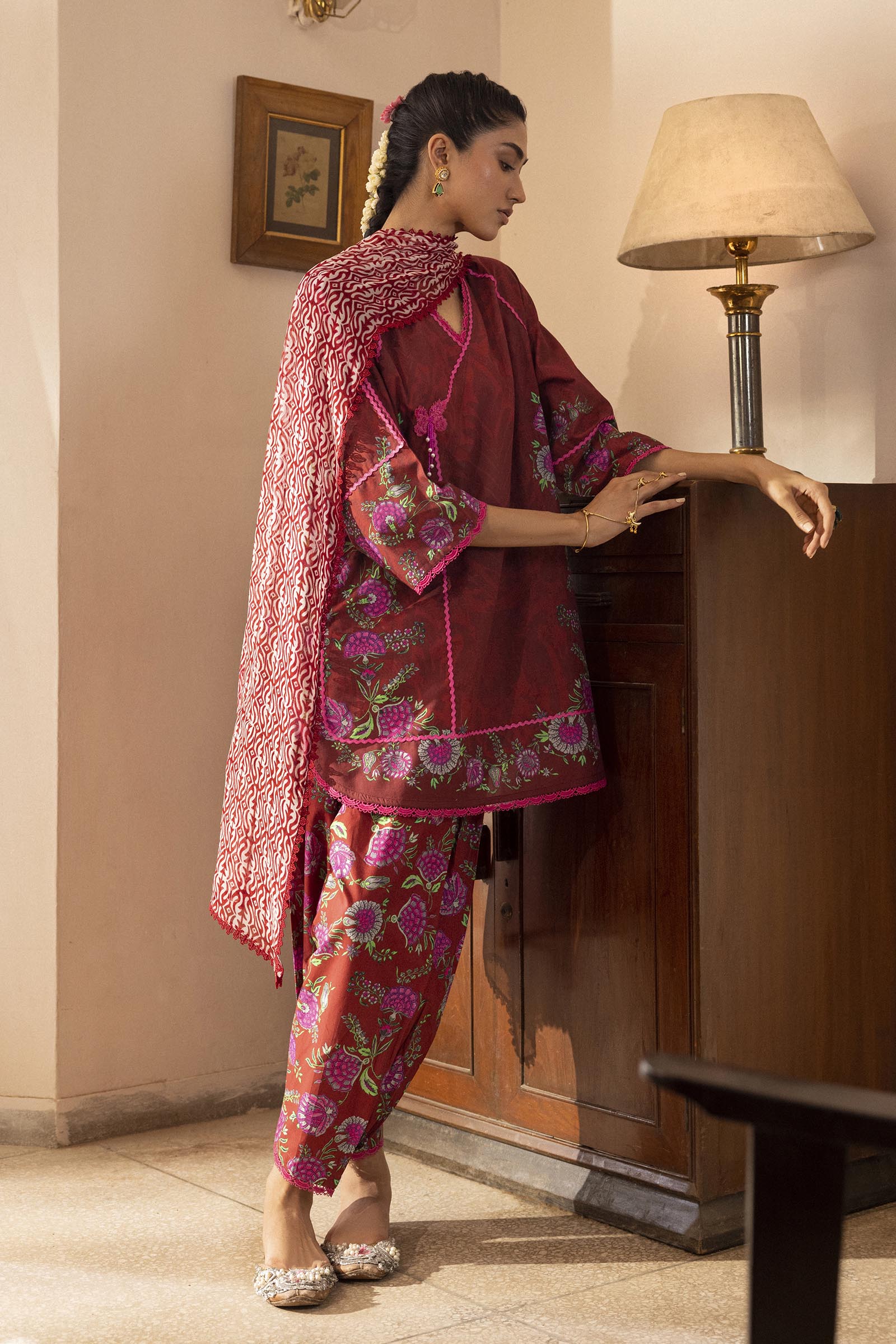 Unstitched 3 Piece Lawn Suit