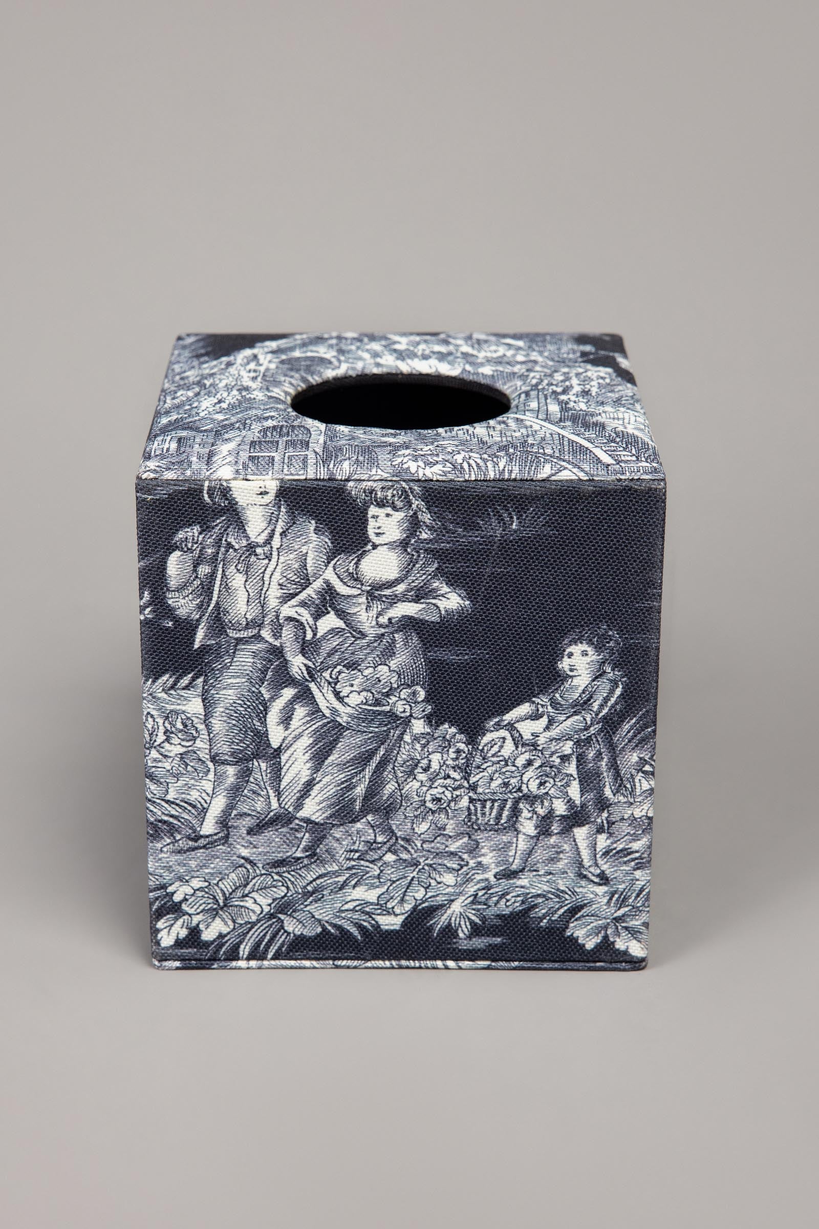 Noir Veil Tissue Box