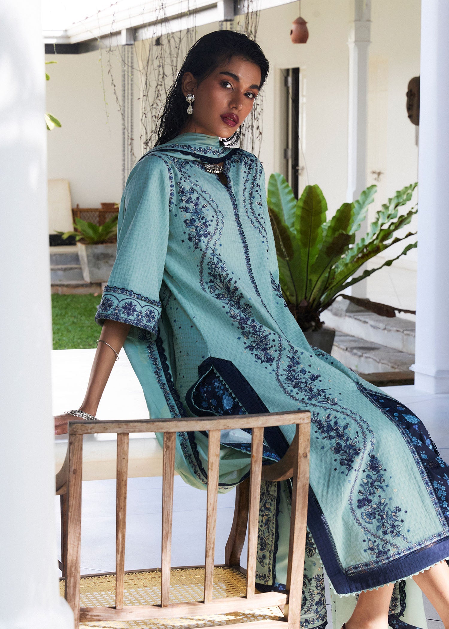 https://cdn.shopify.com/s/files/1/0016/9476/1035/files/HR-Pret-25-Sri-Lanka14842-copy-ed.jpg?v=1747740546