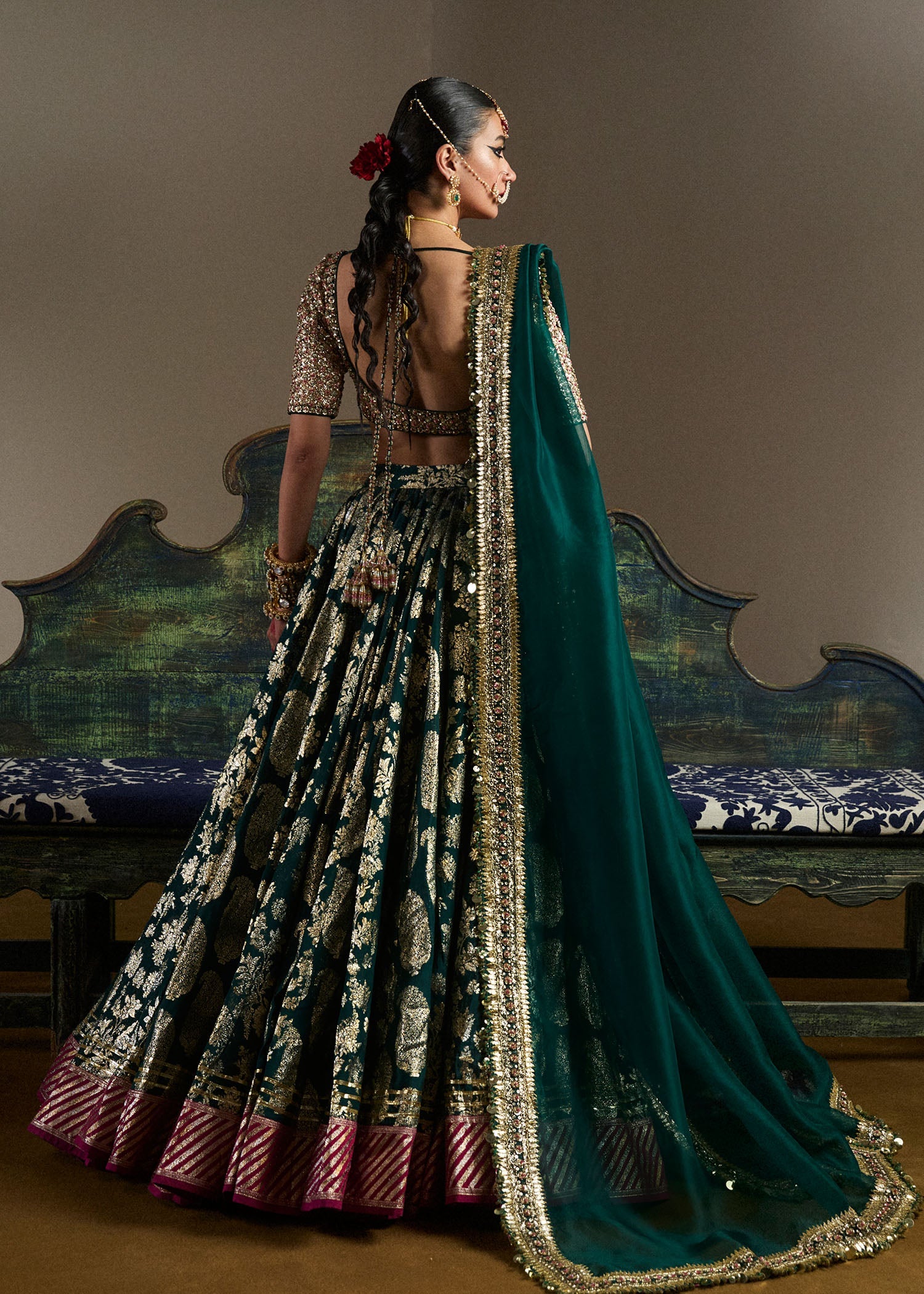 https://cdn.shopify.com/s/files/1/0016/9476/1035/files/HRBridals26894copy.jpg?v=1730189932