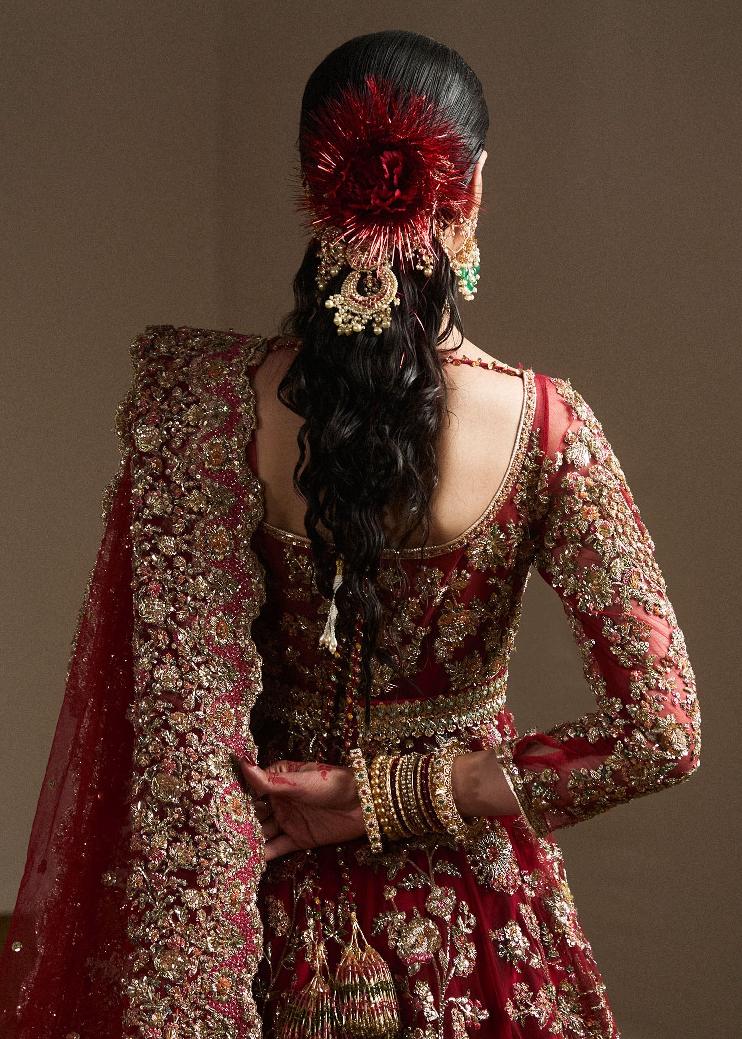 https://cdn.shopify.com/s/files/1/0016/9476/1035/files/HRBridals272301copy.jpg?v=1730188160