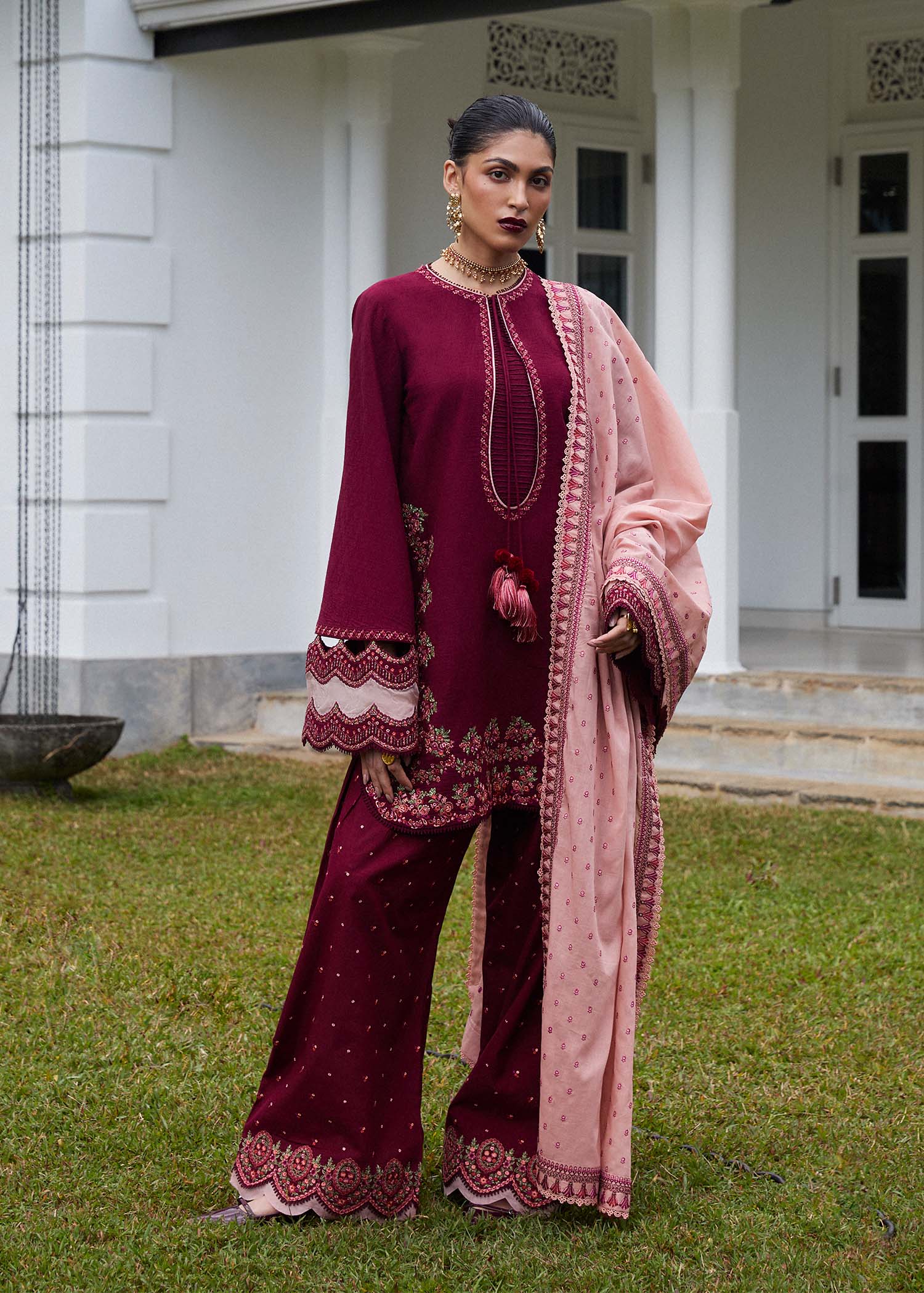 https://cdn.shopify.com/s/files/1/0016/9476/1035/files/HRPret25SriLanka15444copy.jpg?v=1747740167