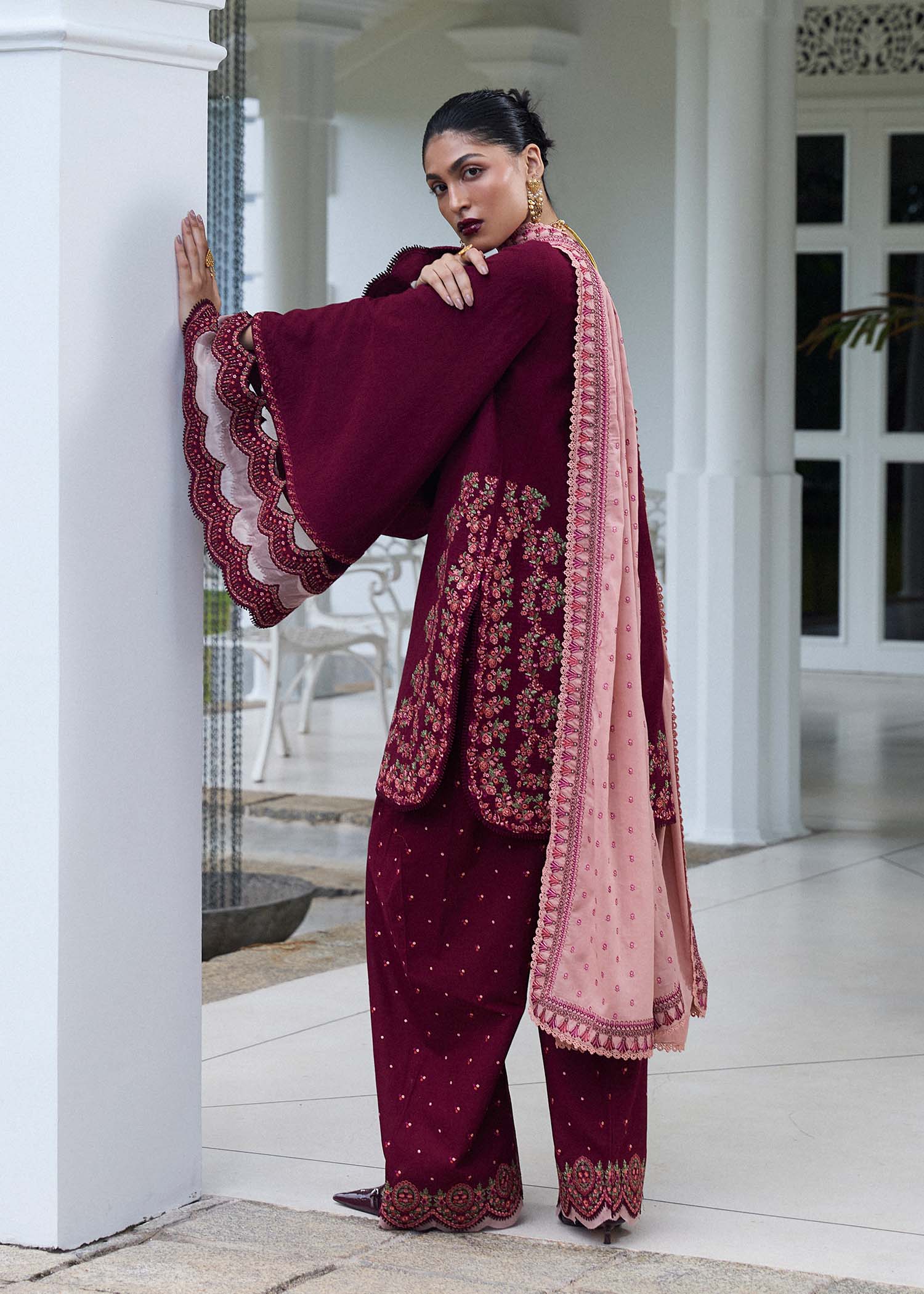 https://cdn.shopify.com/s/files/1/0016/9476/1035/files/HRPret25SriLanka15576copy.jpg?v=1747740167
