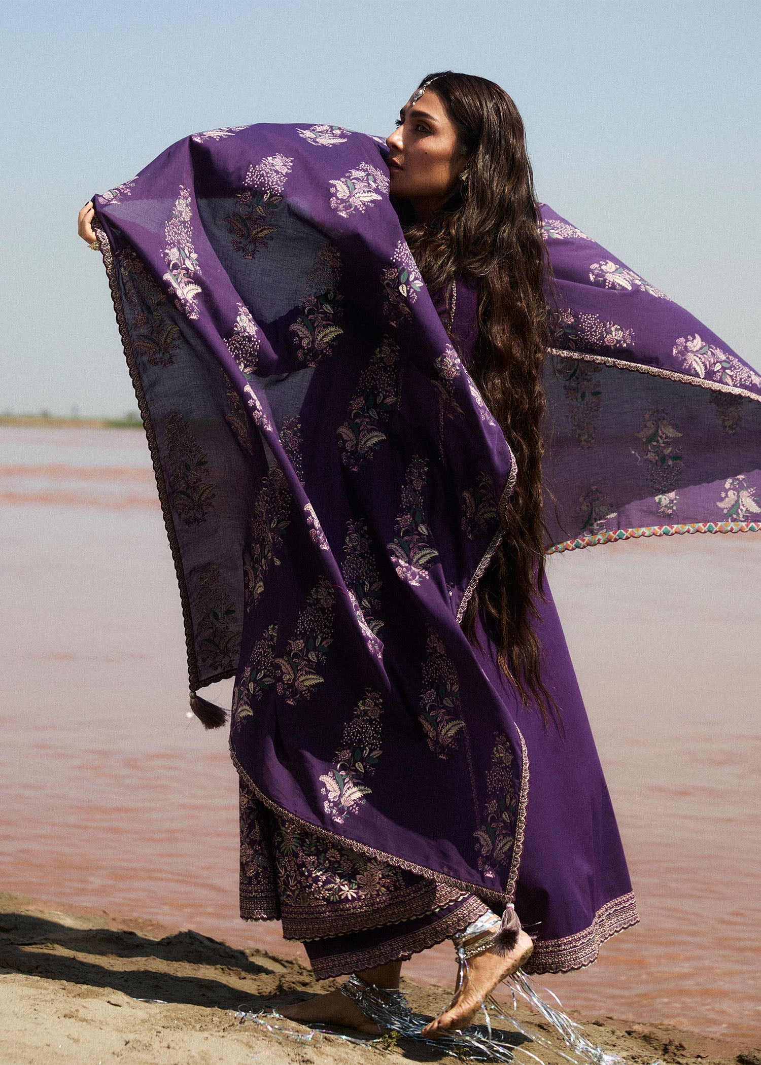 https://cdn.shopify.com/s/files/1/0016/9476/1035/files/HR_Majlal_2530100-copy-ed.jpg?v=1742278423