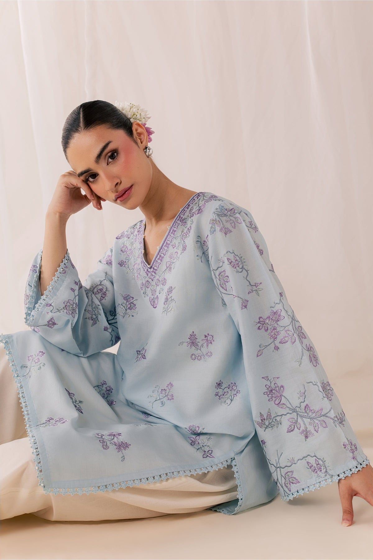 Hanat 2Pc - Luxury Embroidered Lawn
