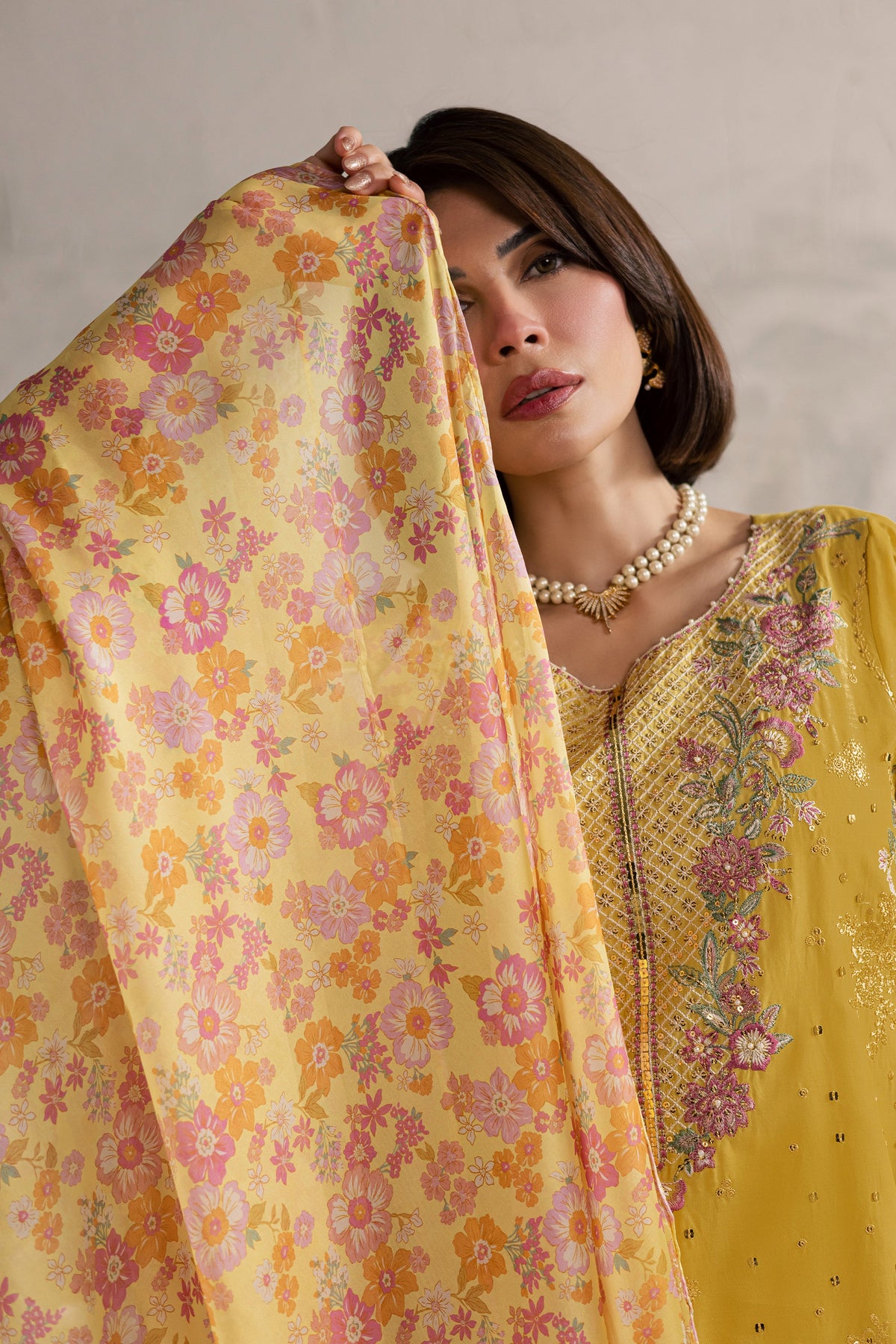 Her Soul 3Pc - Festive Embroidered Lawn