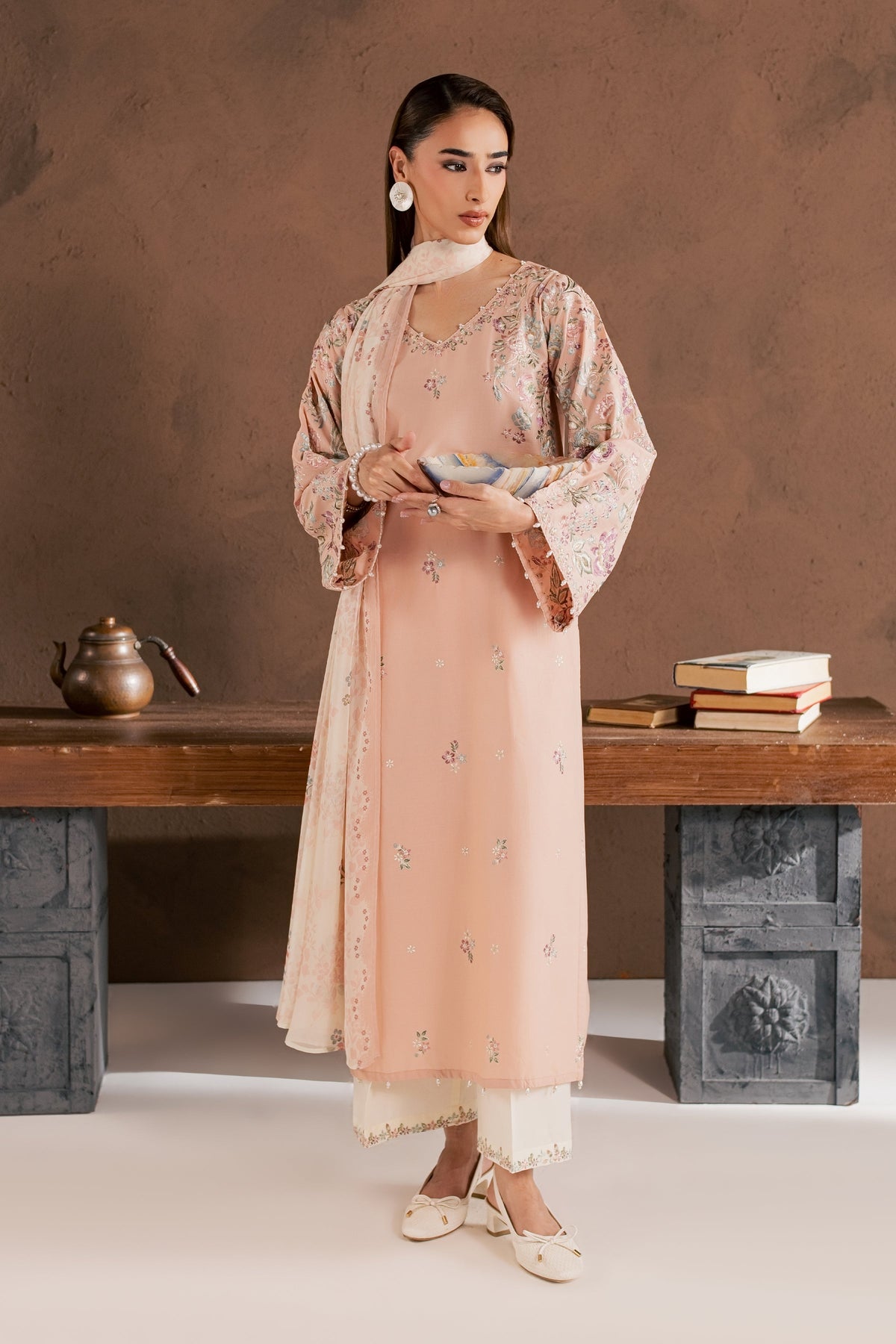 Humain 3Pc - Embroidered Cambric Pret