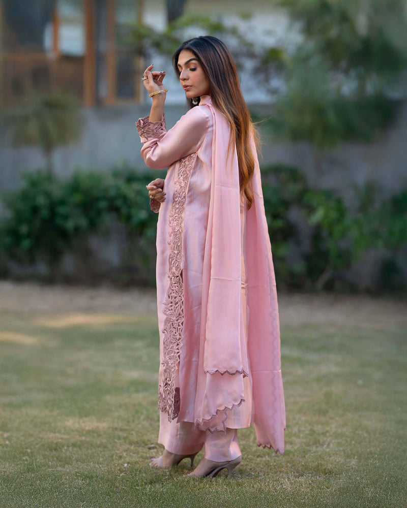 Tea Rose Elegance