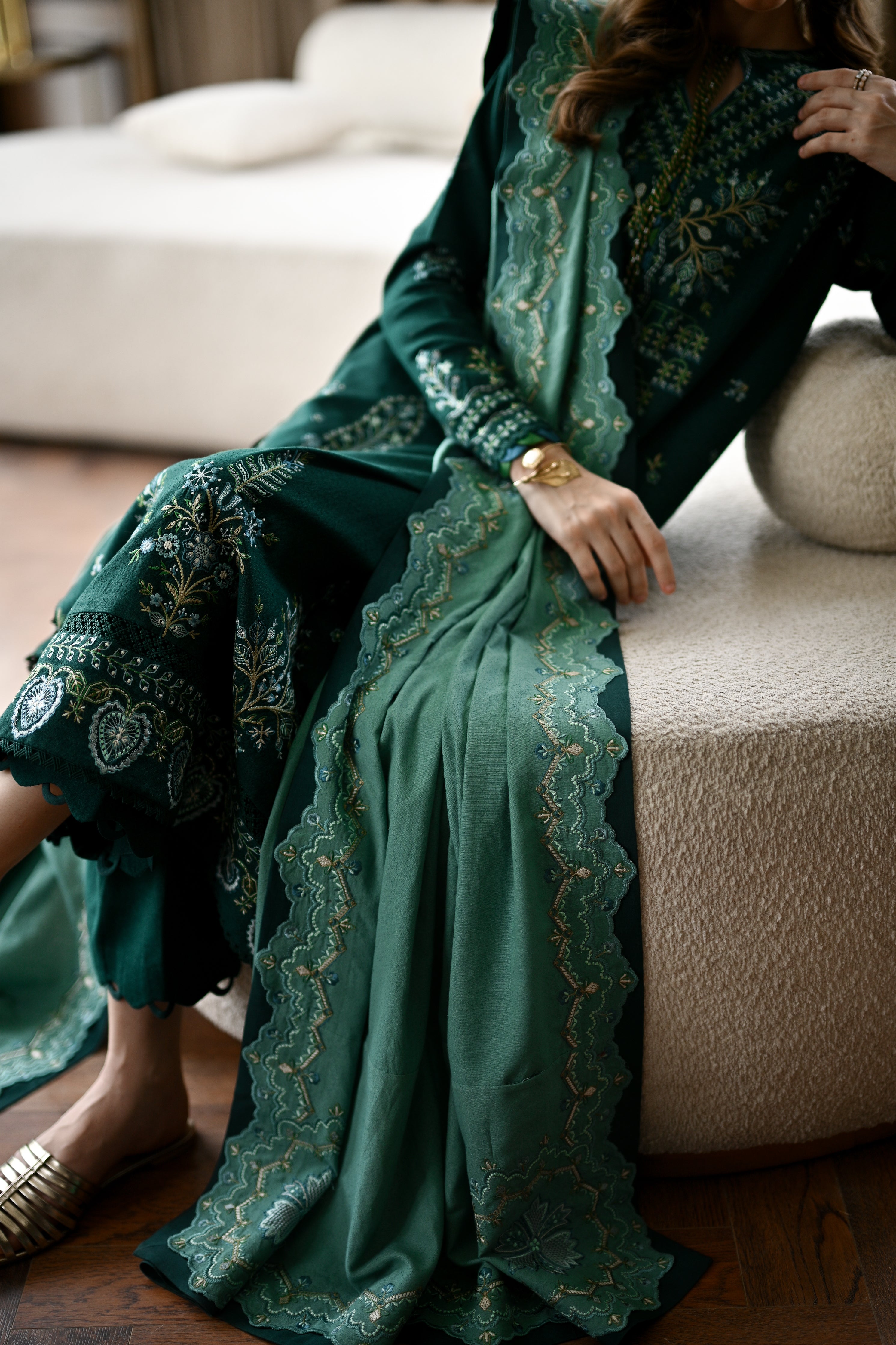 EMERALD GREEN LUXURY EMBROIDERED KARANDI SET STITCHED (NEL-25623) READY TO SHIP
