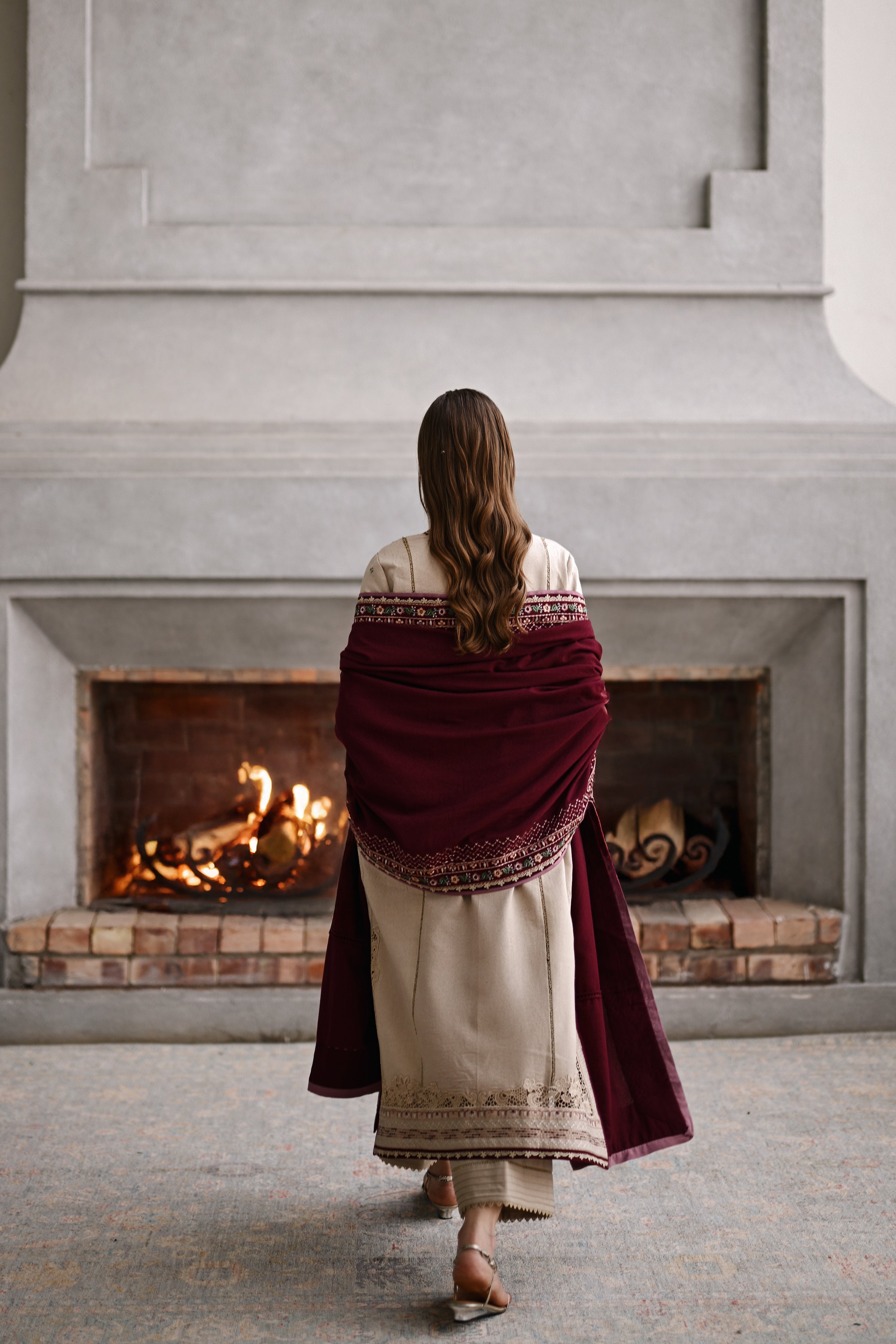 BEIGE & BURGUNDY LUXURY EMBROIDERED KARANDI SET (NEL-25628)