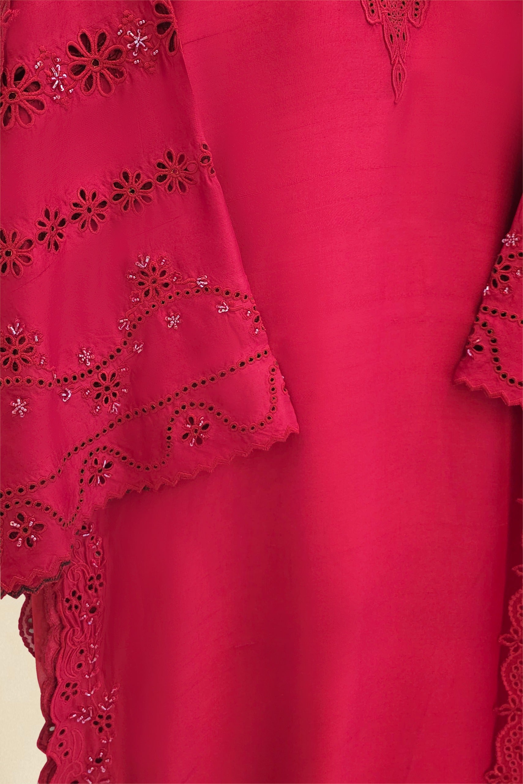 Amara (Maroon)
