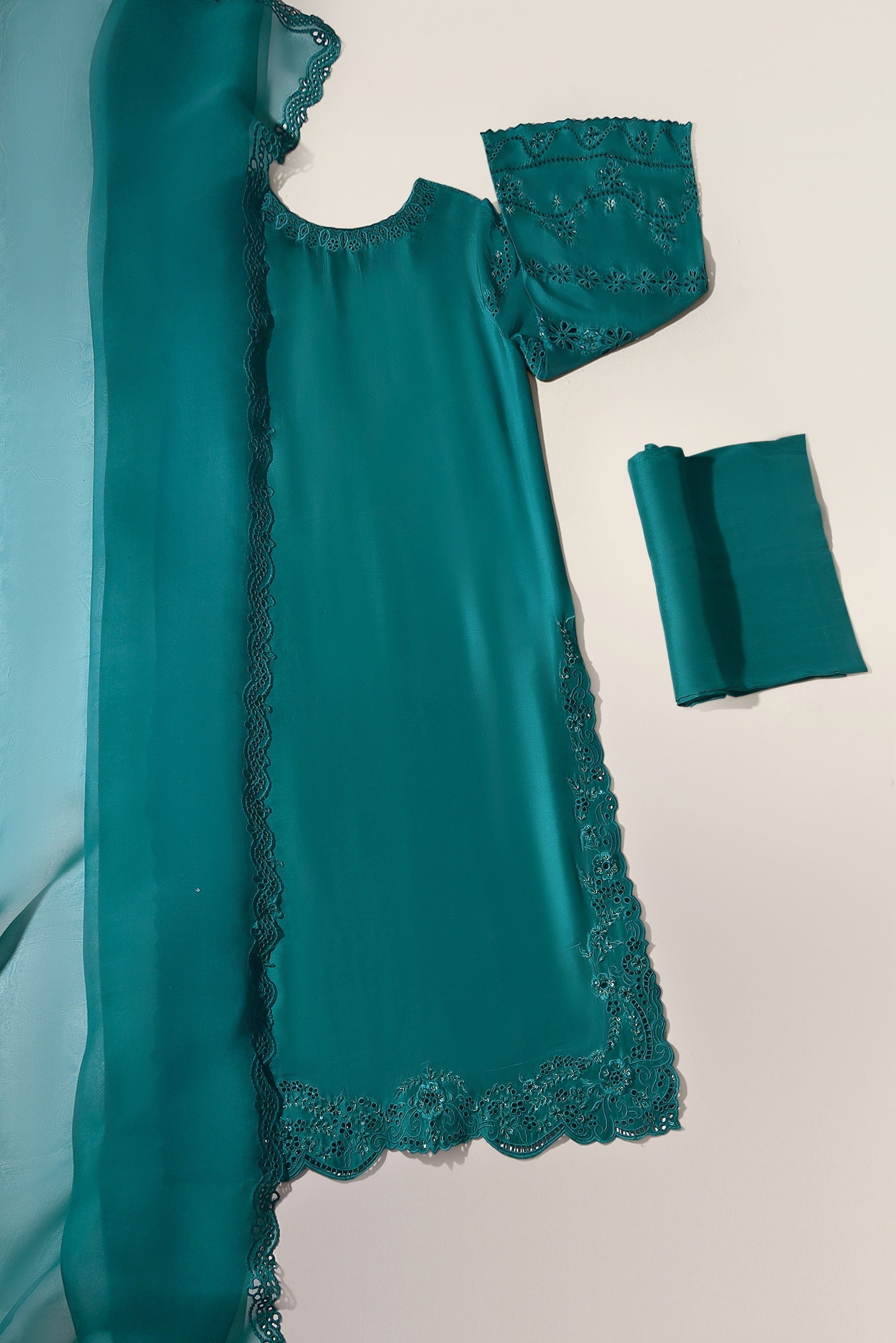 Amara ( Poison green )