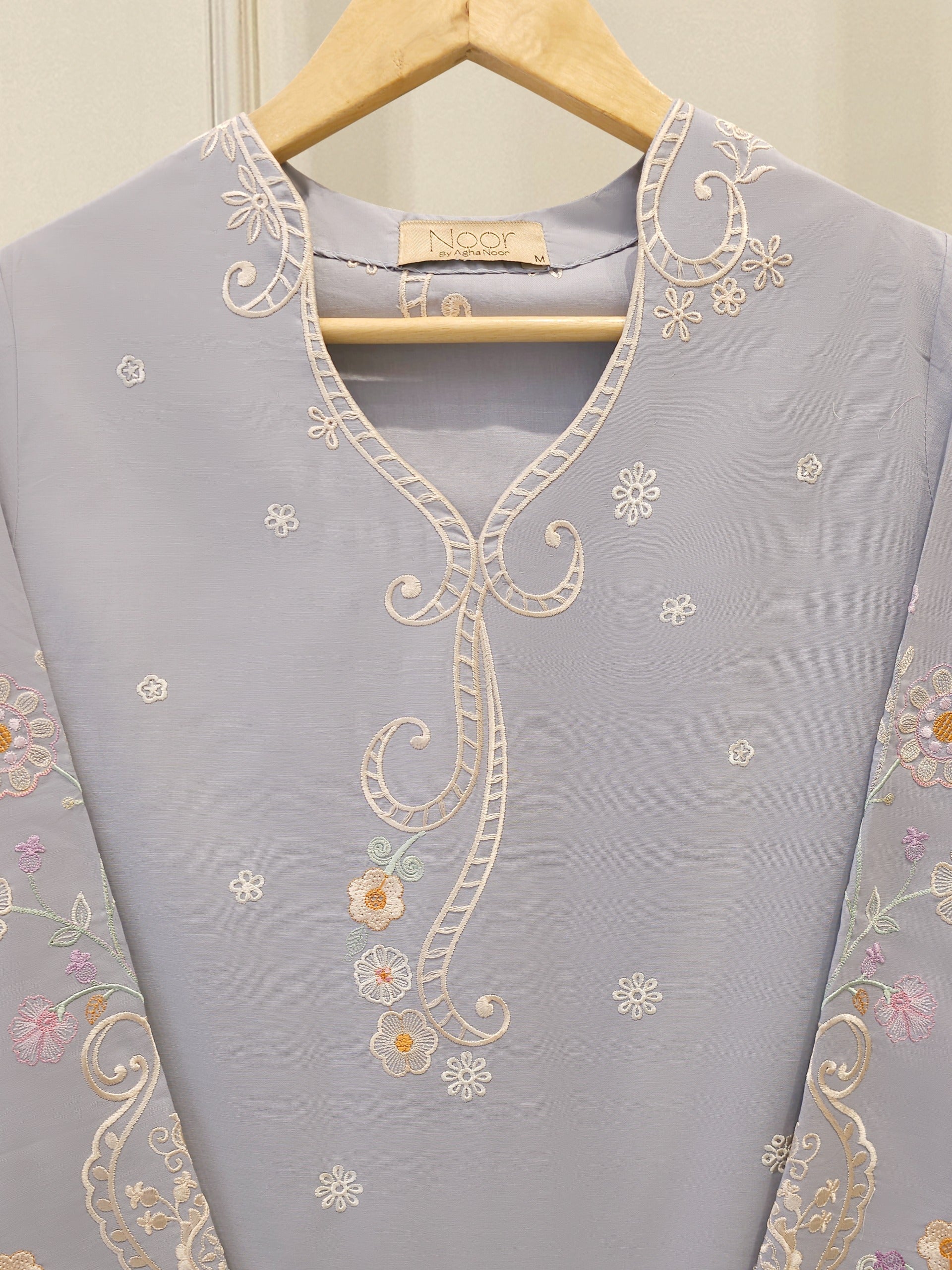 Embroidered Cambric Shirt WS00229