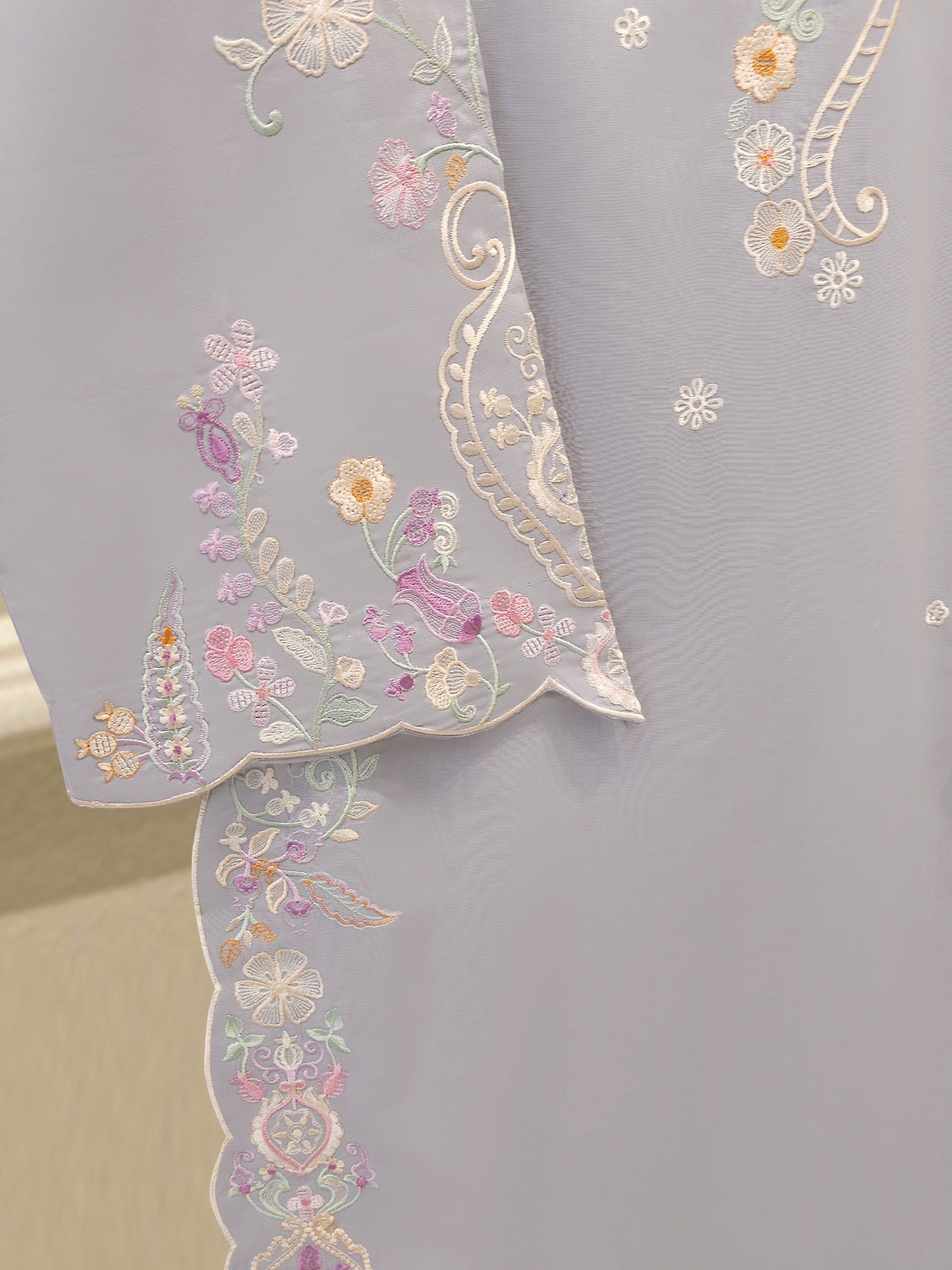 Embroidered Cambric Shirt WS00229
