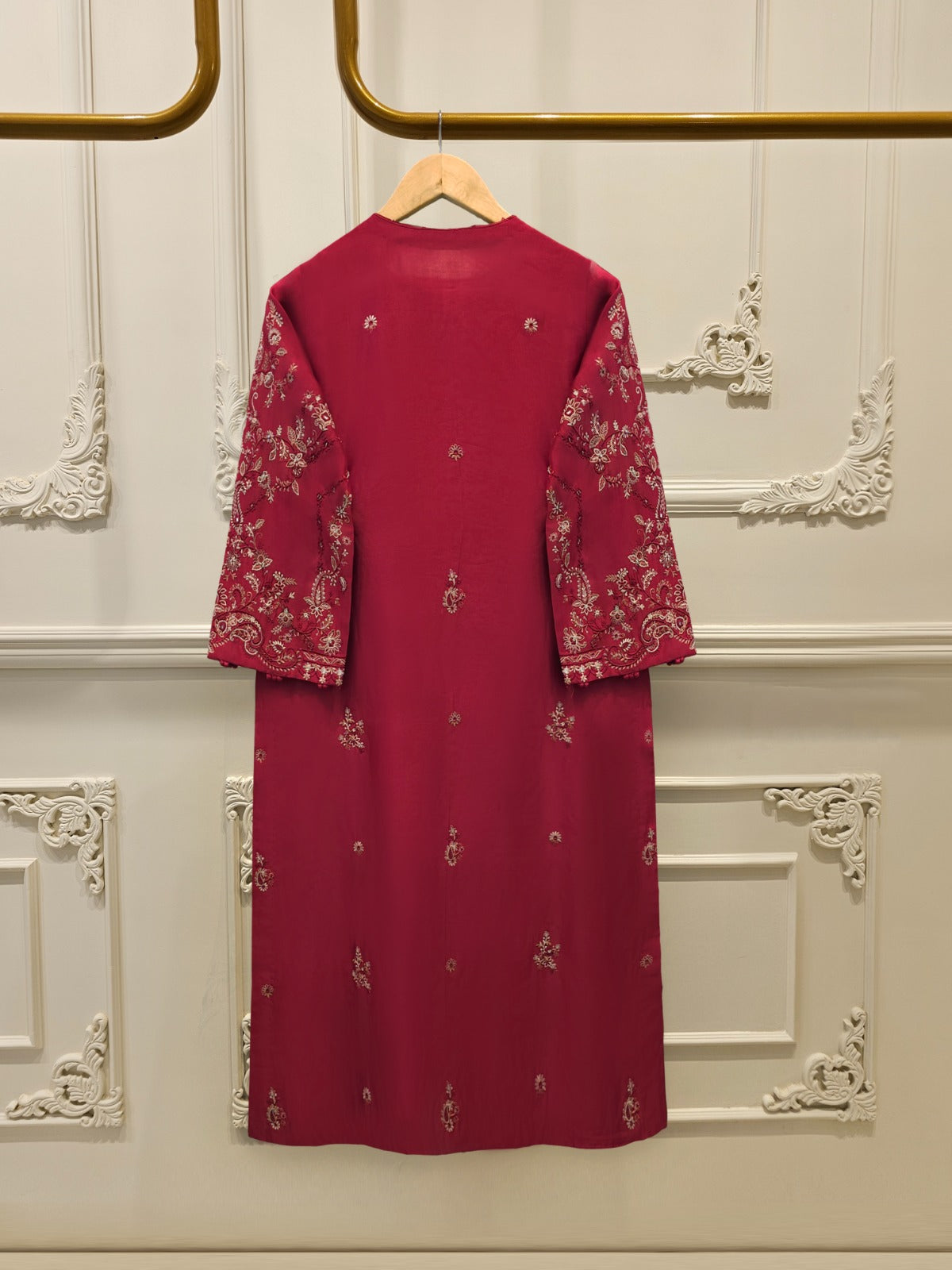 3 Piece- Pure Sheesha Silk Embroidered Suit S113496