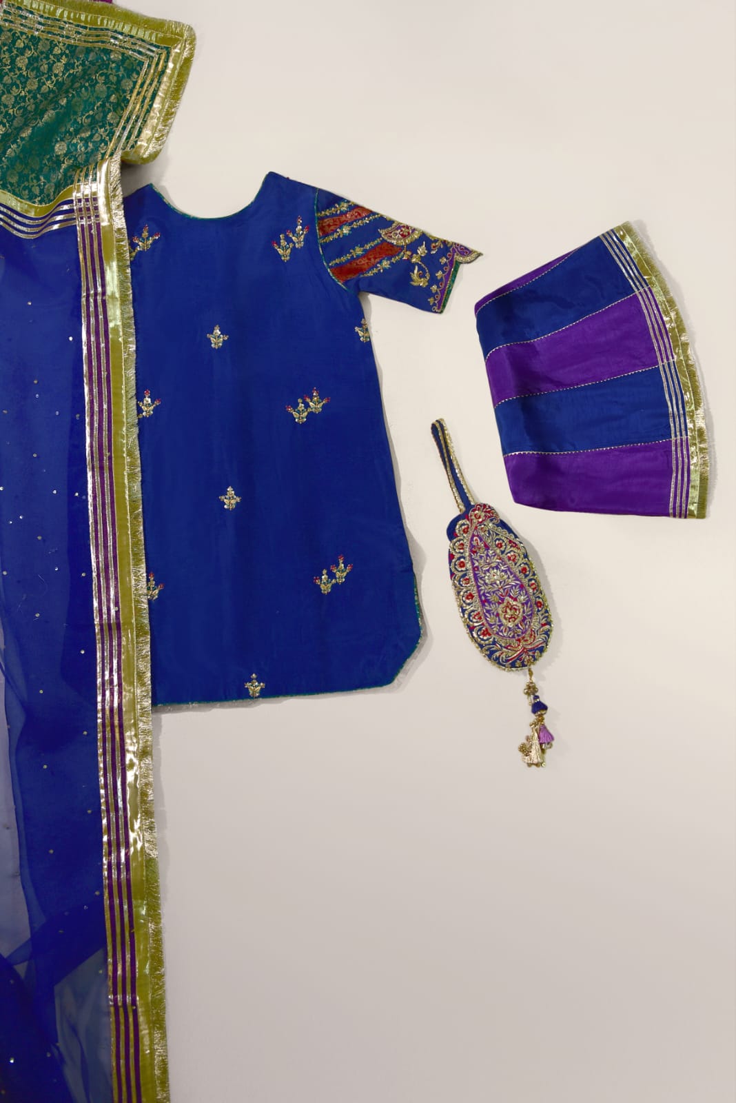 Rasm (Midnight Blue)