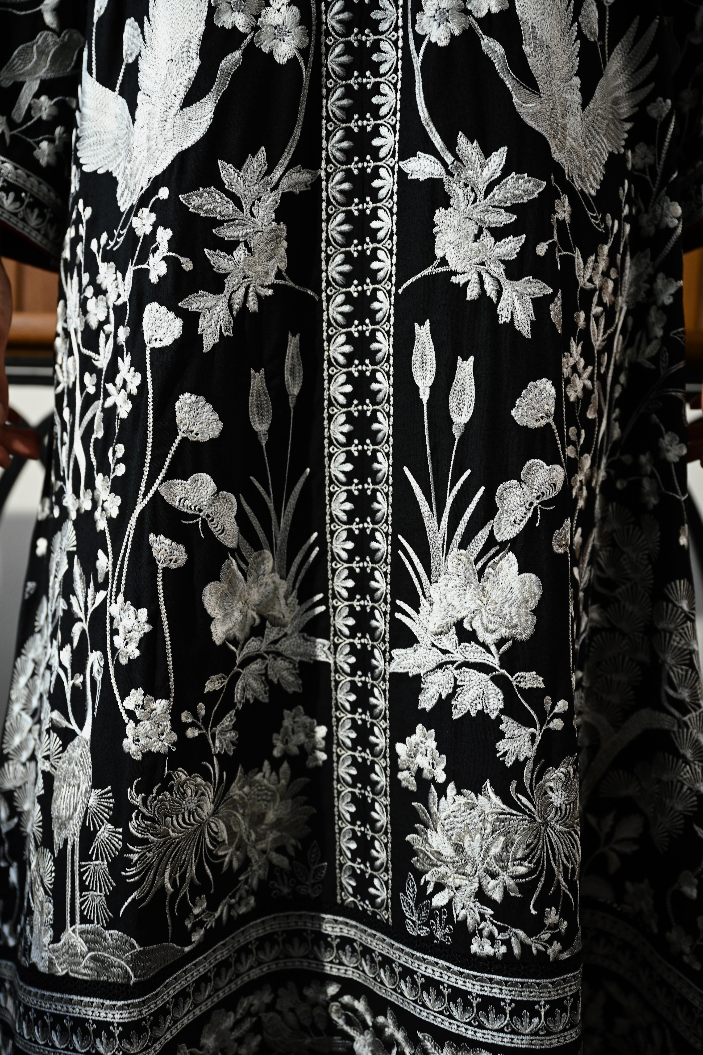 BLACK LUXURY EMBROIDERED KARANDI SET (NEL-25633)