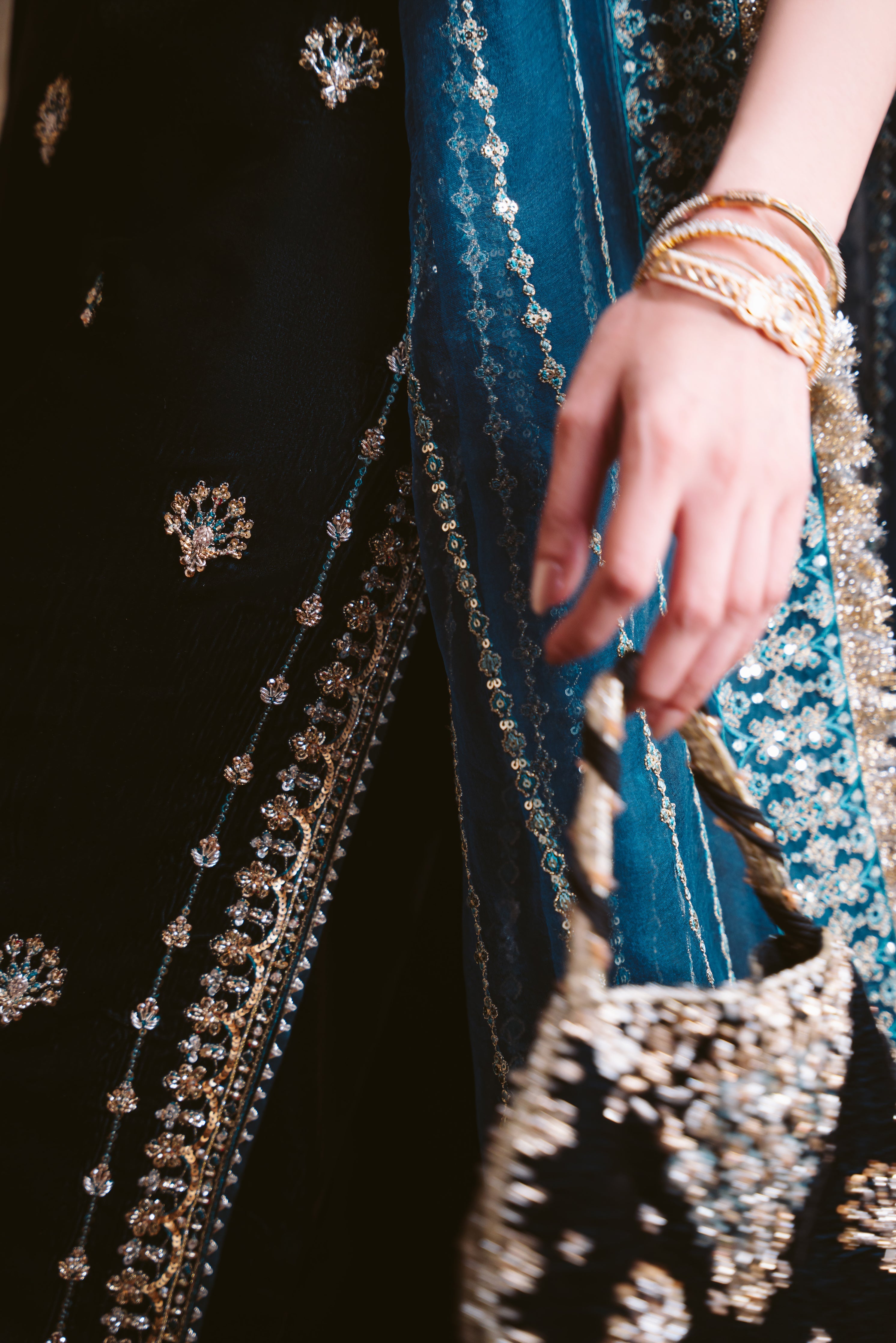 TEAL LUXURY VELVET COUTURE (NPA3-25461)