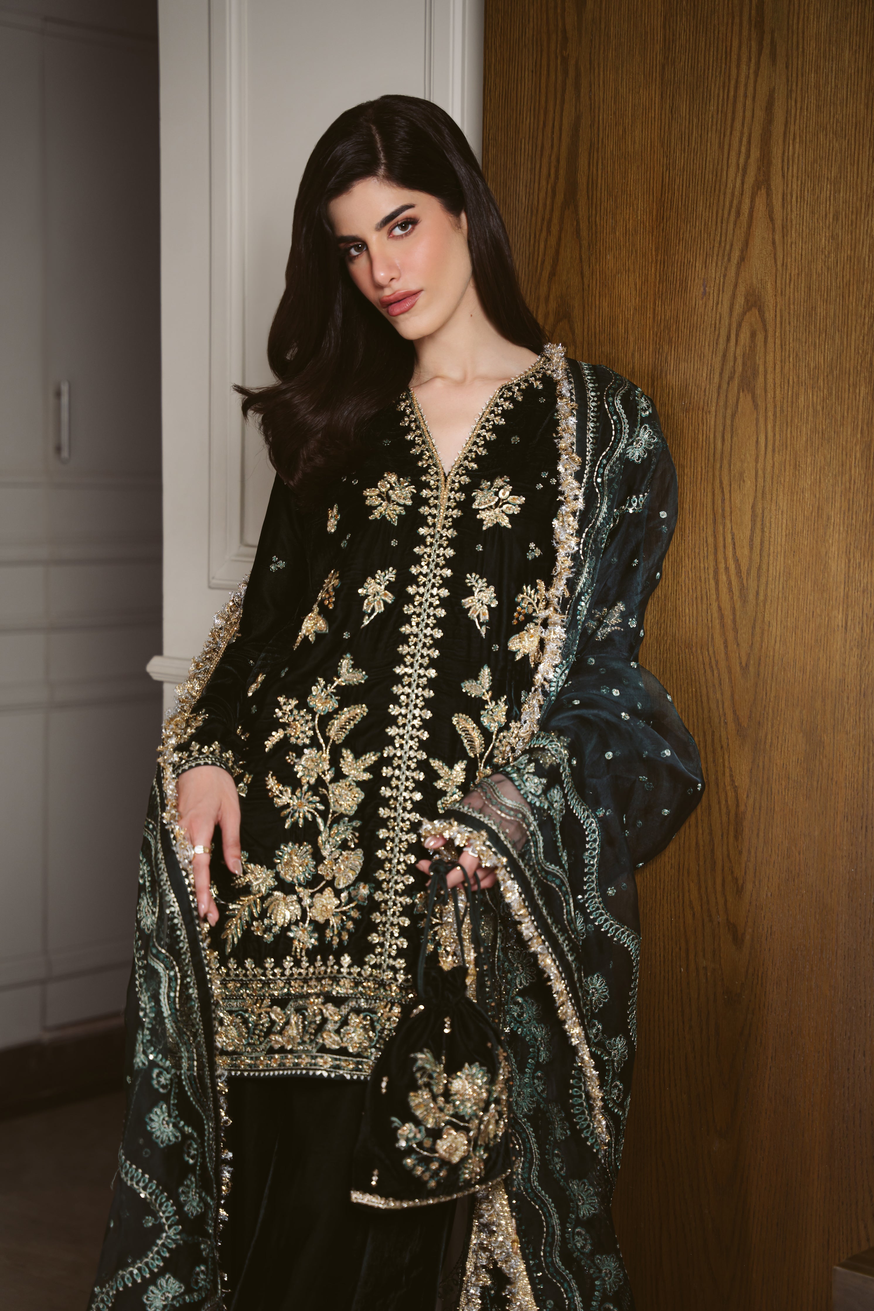 EMERALD GREEN LUXURY VELVET COUTURE (NPA3-25458)