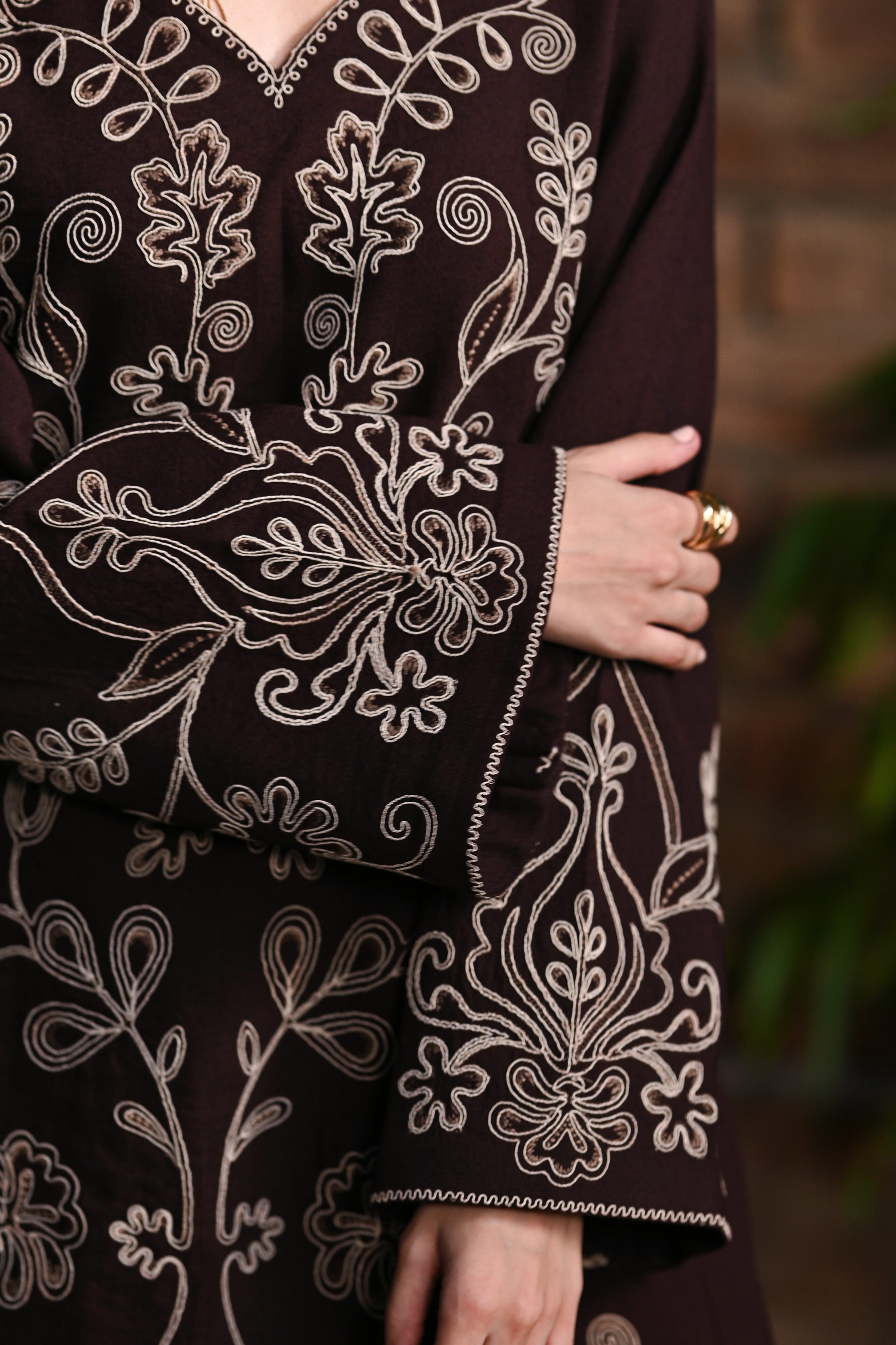 CHOCOLATE BROWNIE LUXURY EMBROIDERED KARANDI 2PCS SET (NPA2-25321)-READY TO WEAR