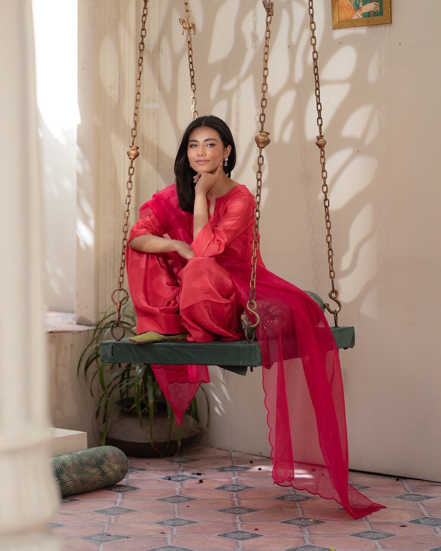 Outfit Name: Shokh Adaa
Collection: Nazm
Code: CBR 101