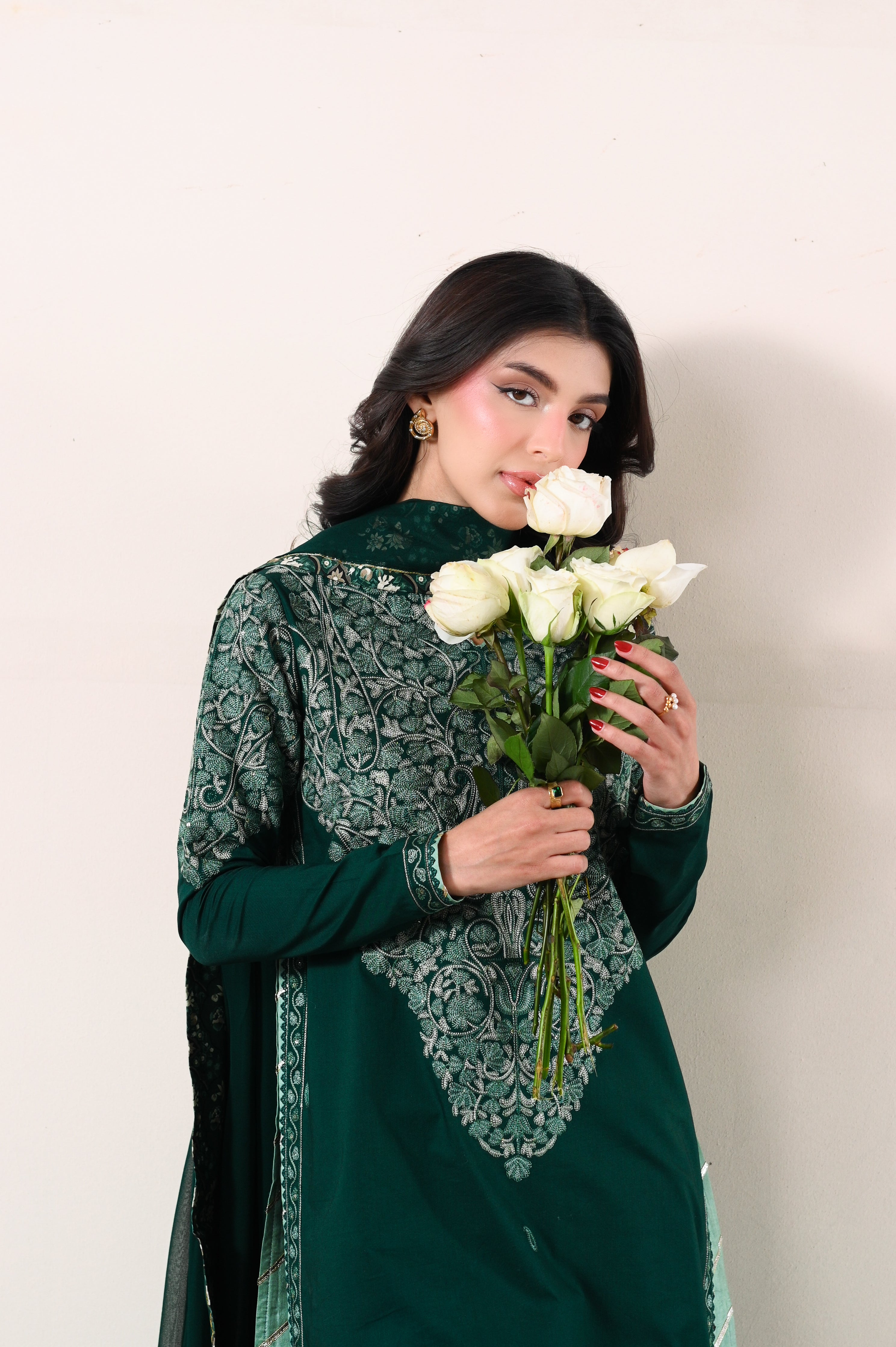 EMERALD GREEN LUXURY EMBROIDERED LAWN 3PCS SET (NPA3-26408) - READY TO WEAR / EXPRESS SHIPPING