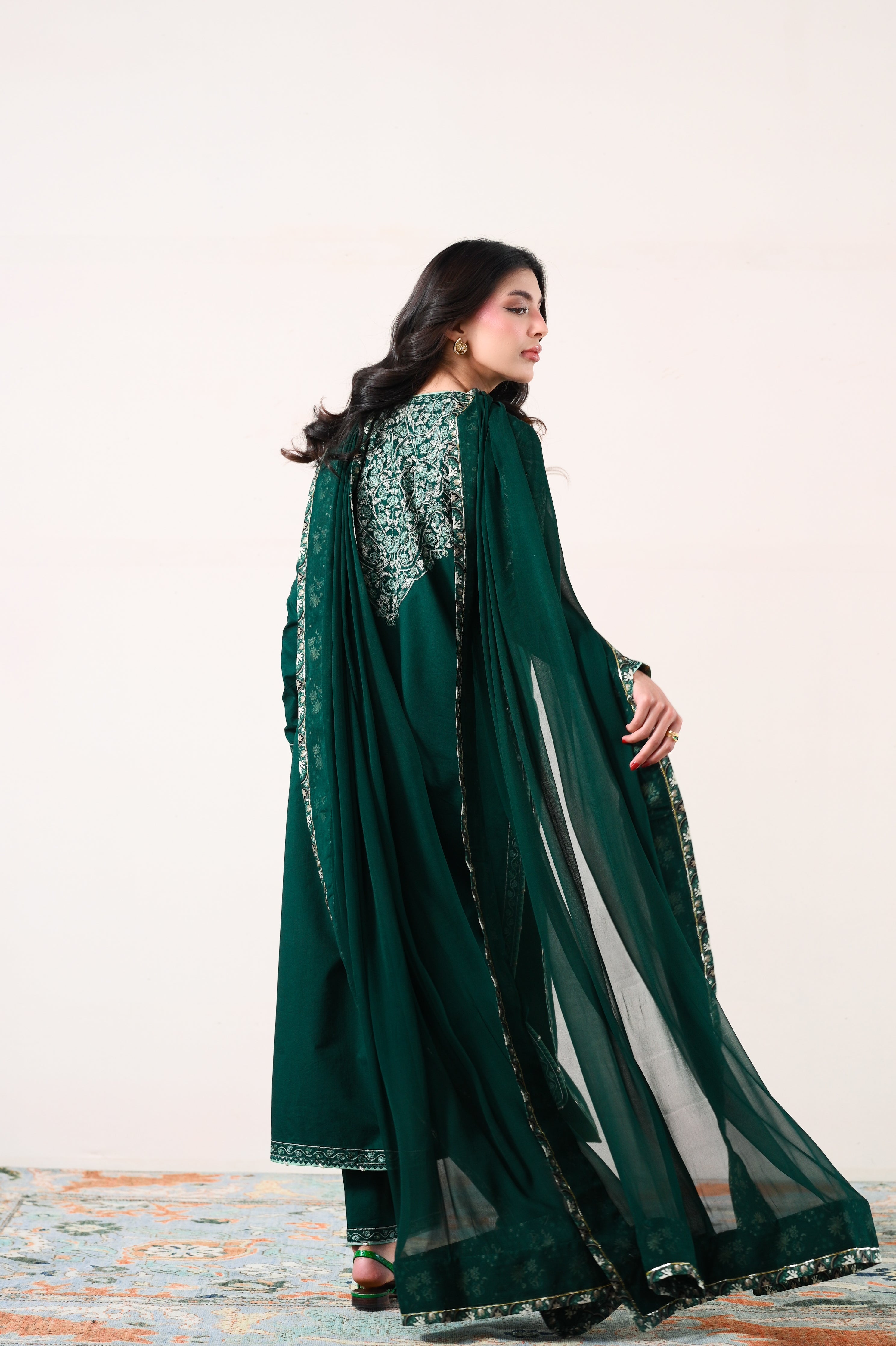 EMERALD GREEN LUXURY EMBROIDERED LAWN 3PCS SET (NPA3-26408) - READY TO WEAR / EXPRESS SHIPPING