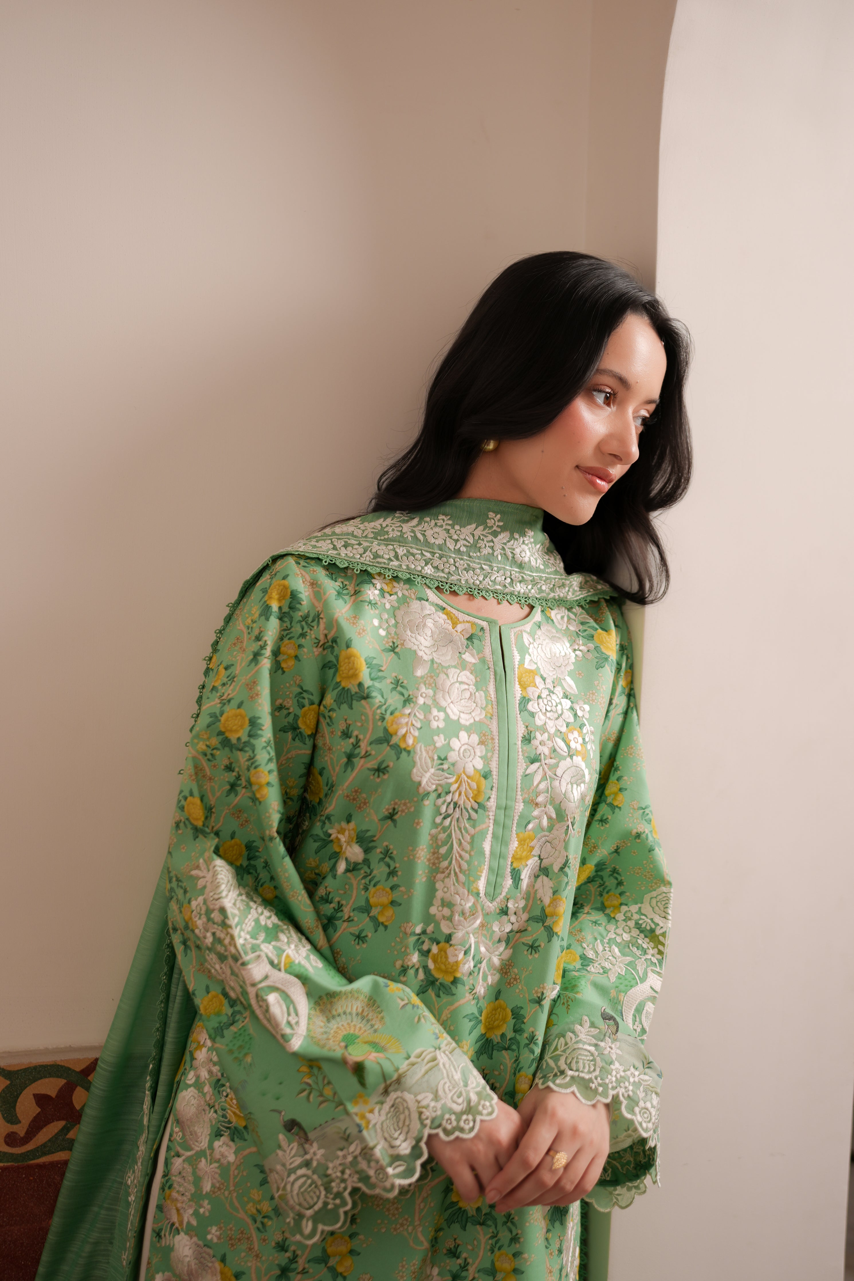 AYLA LUXURY PRINTED EMBROIDERED LAWN SET (NEL-26622)