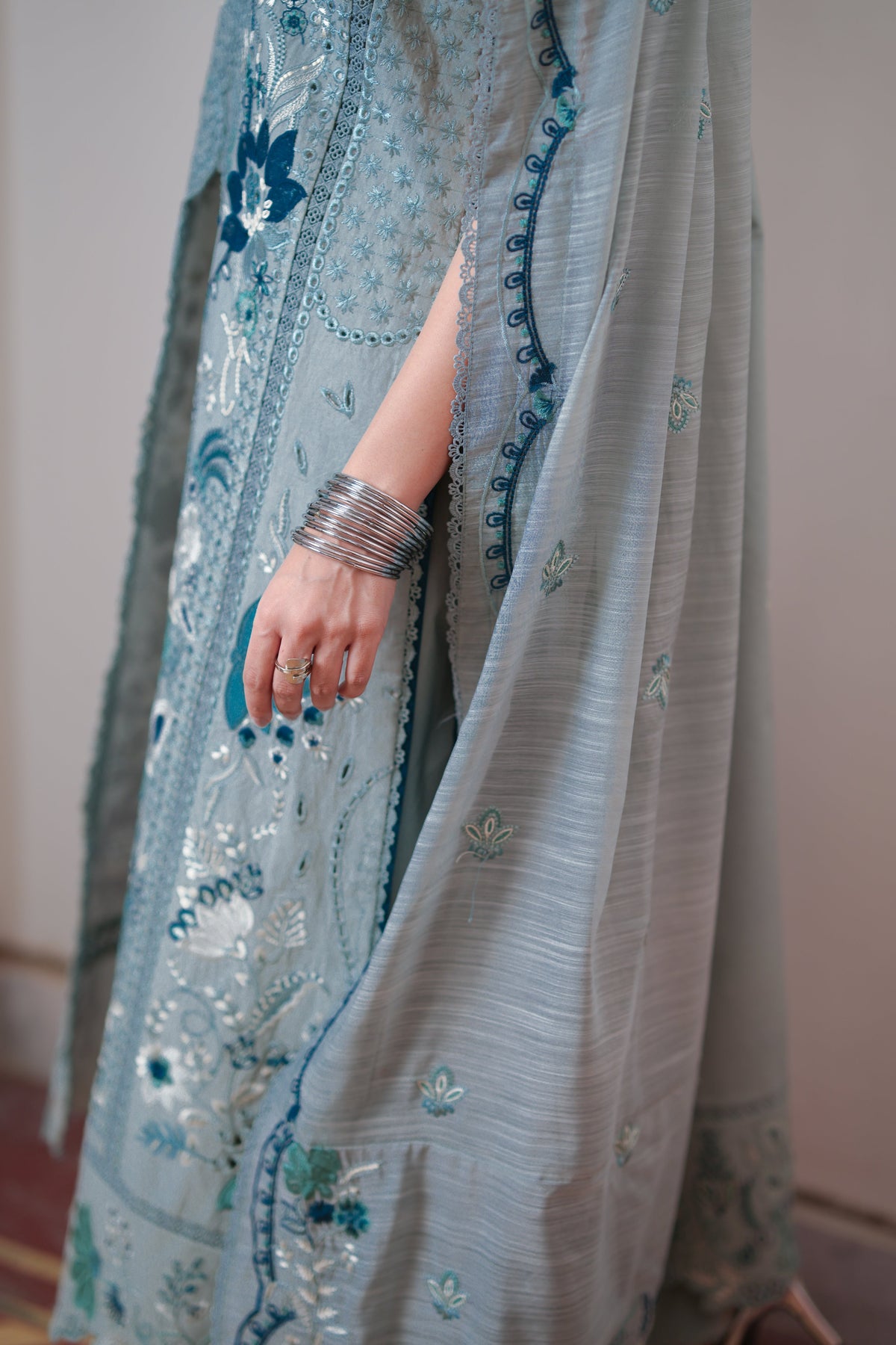 REEM LUXURY EMBROIDERED LAWN SET (NEL-26615)