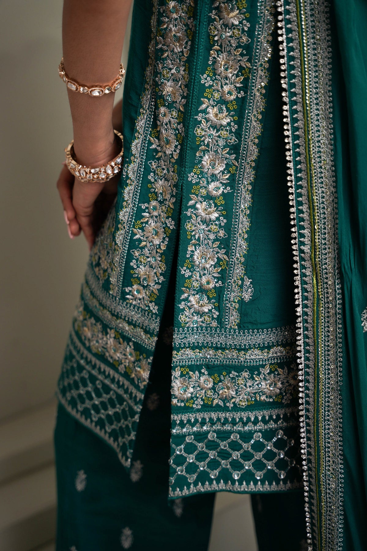 GLEAM ZINC WEDDING EDIT 2024/2025 (NPA3-24425)