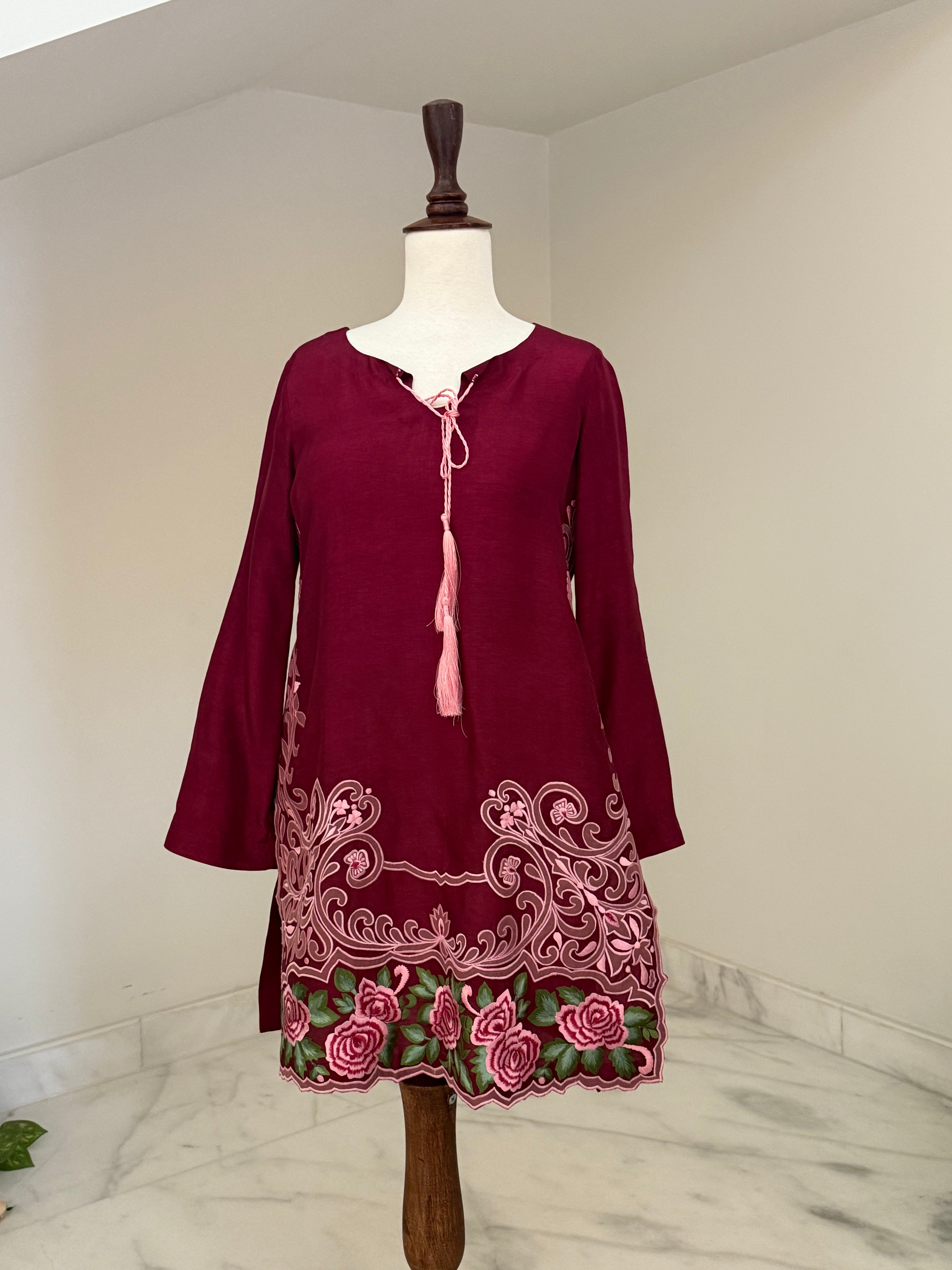 CBR 143 Gulbahar – Burgundy Blossom Ensemble
