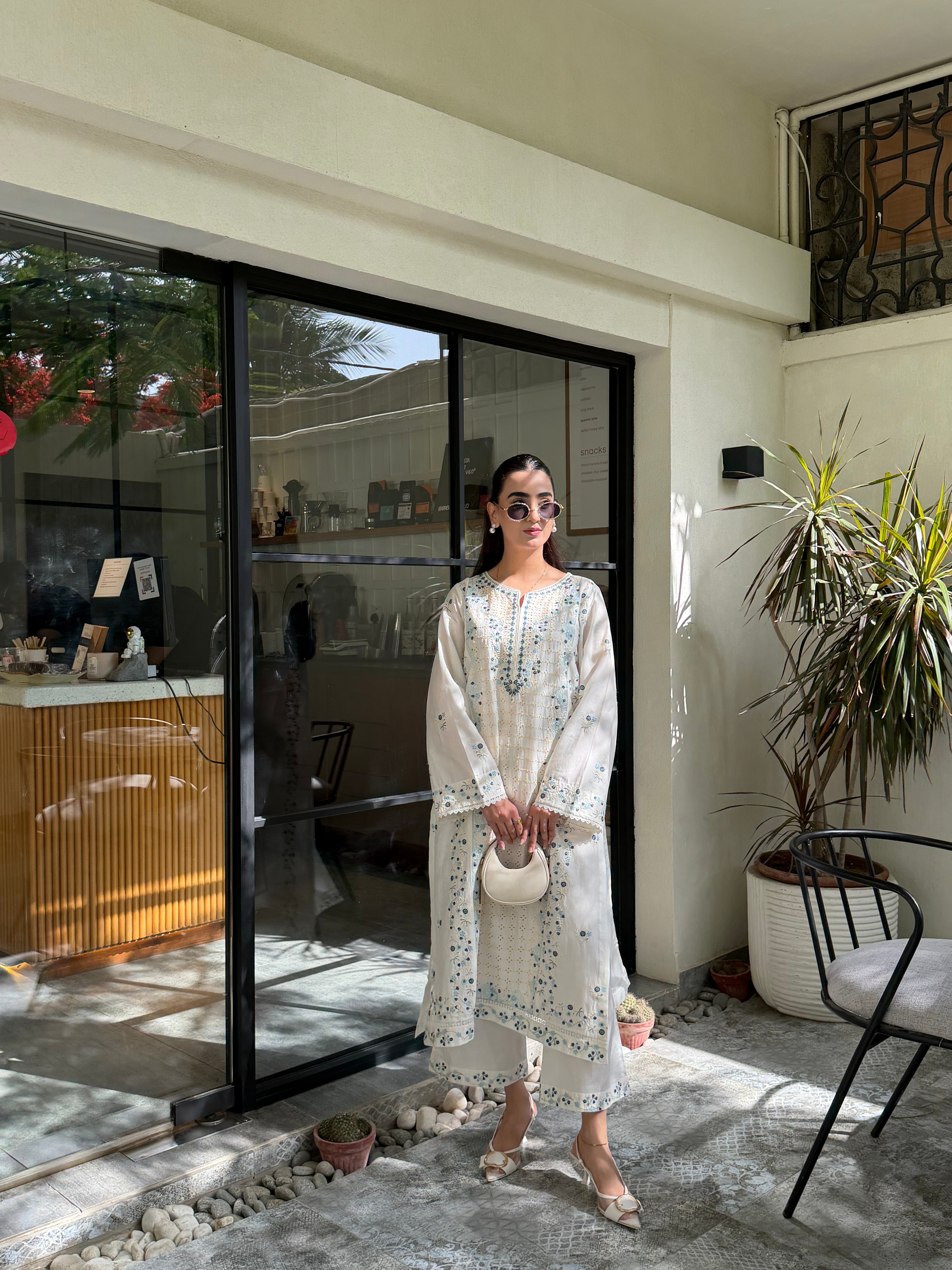 WHITE LUXURY EMBROIDERED LAWN 2PCS SET (NPA3-26401) - READY TO WEAR