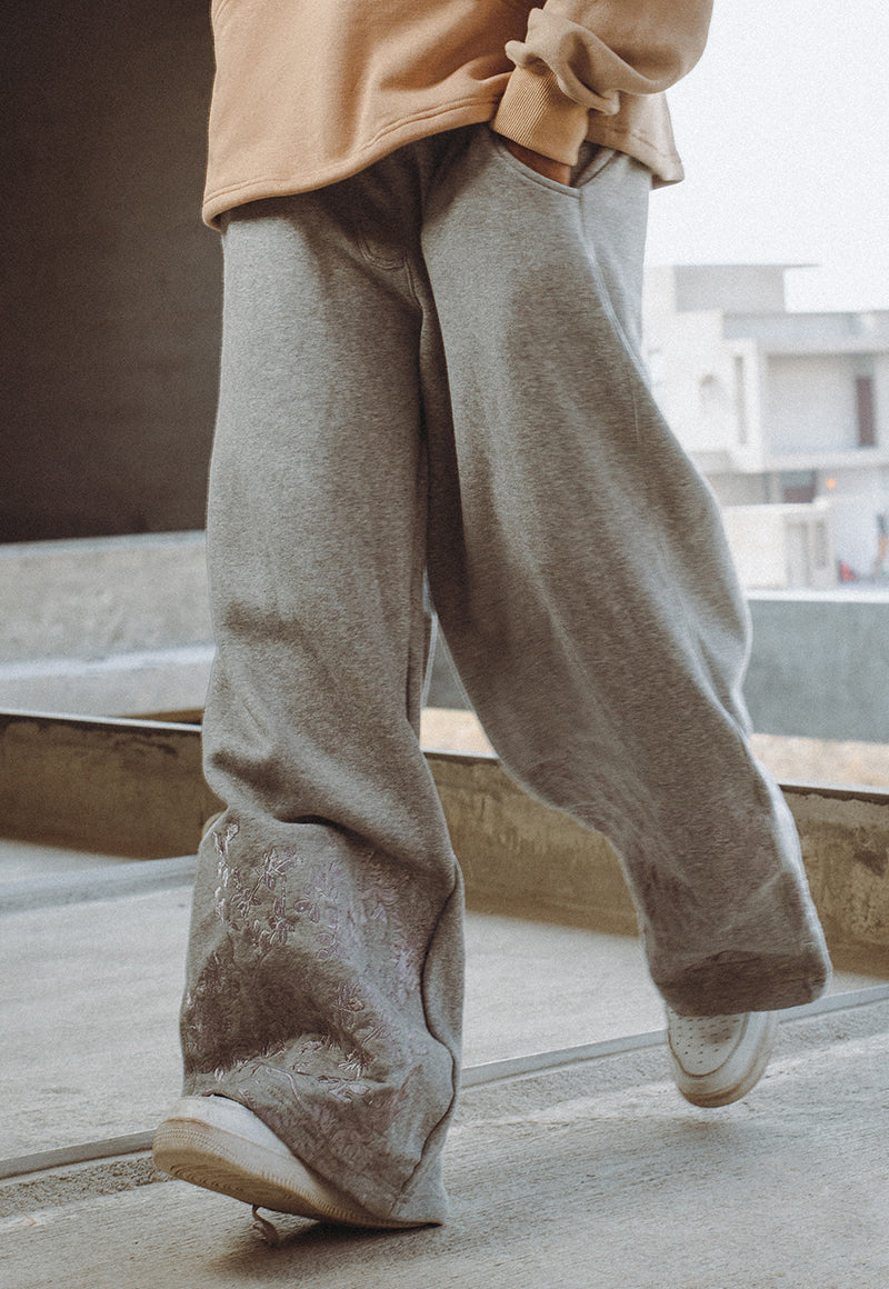 AJWPB-05 UNISEX WIDE LEG EMBROIDERED SWEATPANTS 1 PC