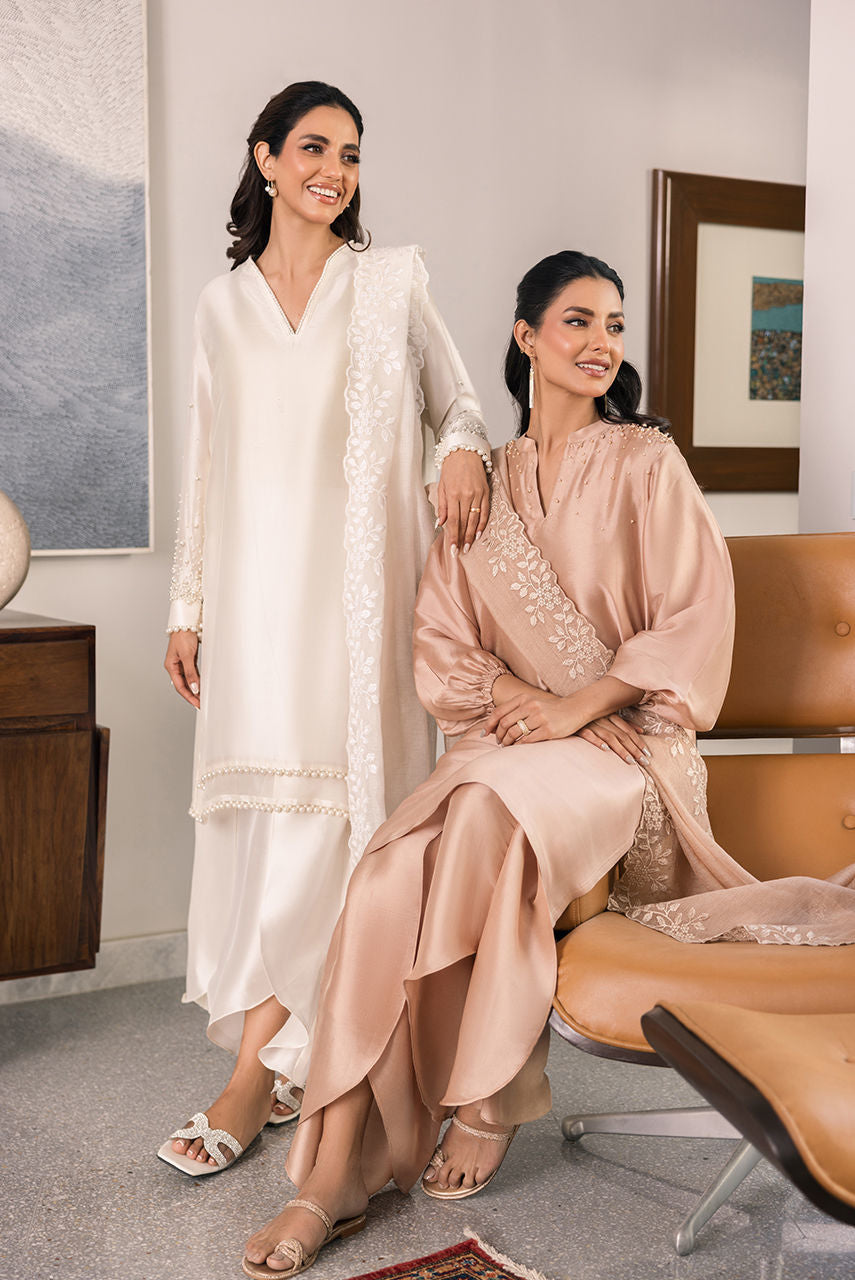 Cream pearl by Alizay Saad