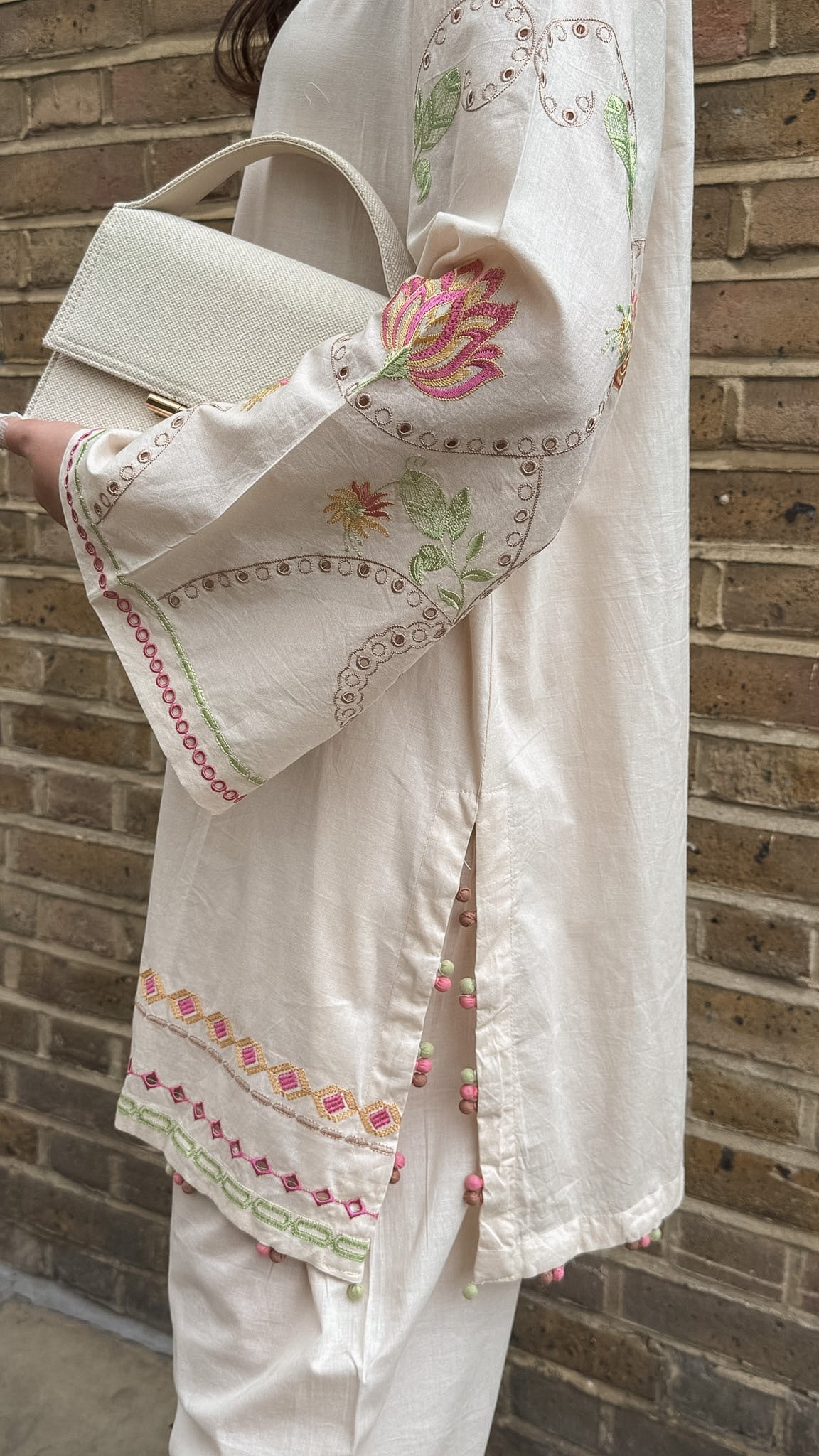 Snowdrop - Ivory Schiffli Set