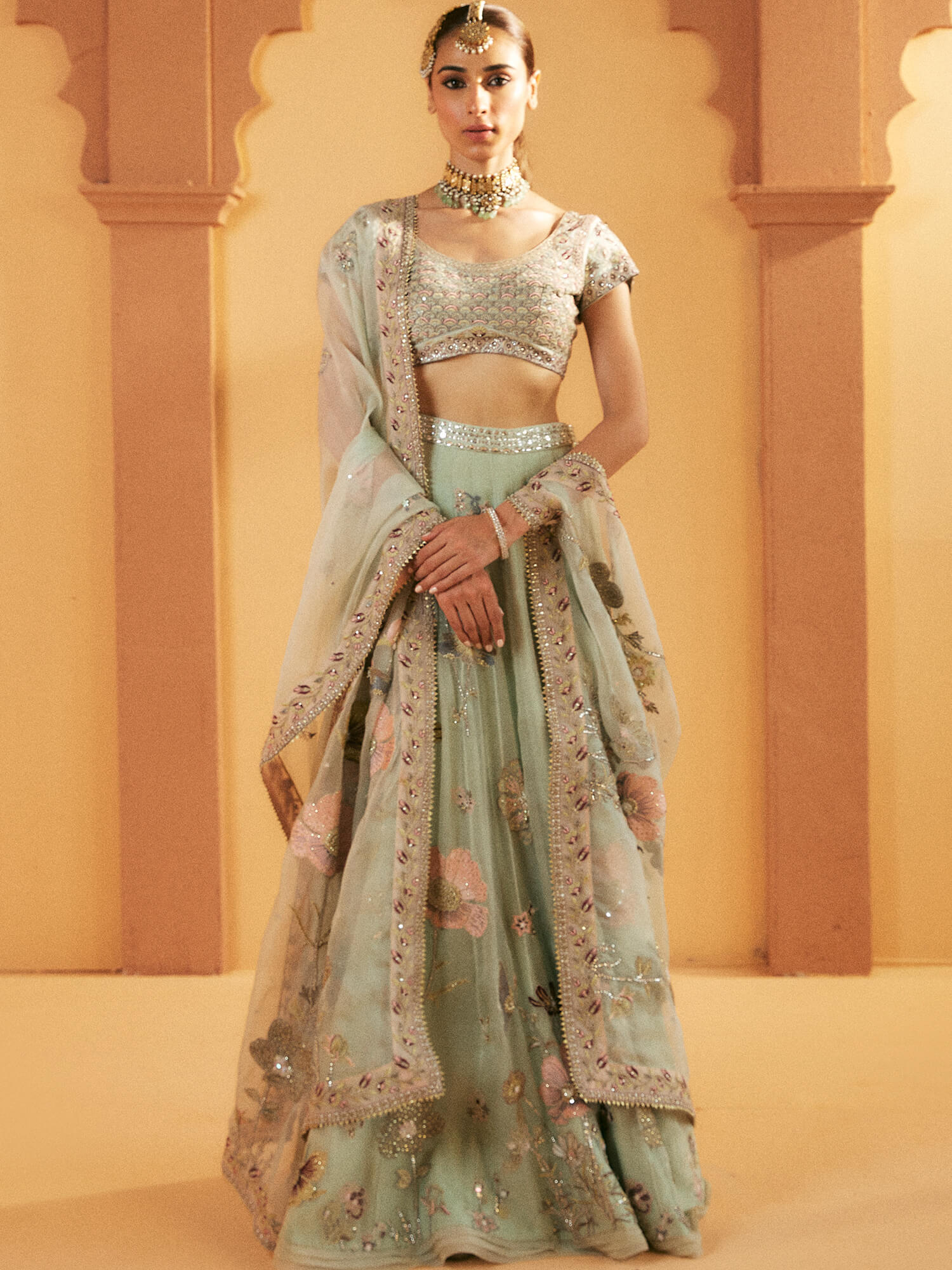 Blouse, Lehenga & Dupatta - BD957