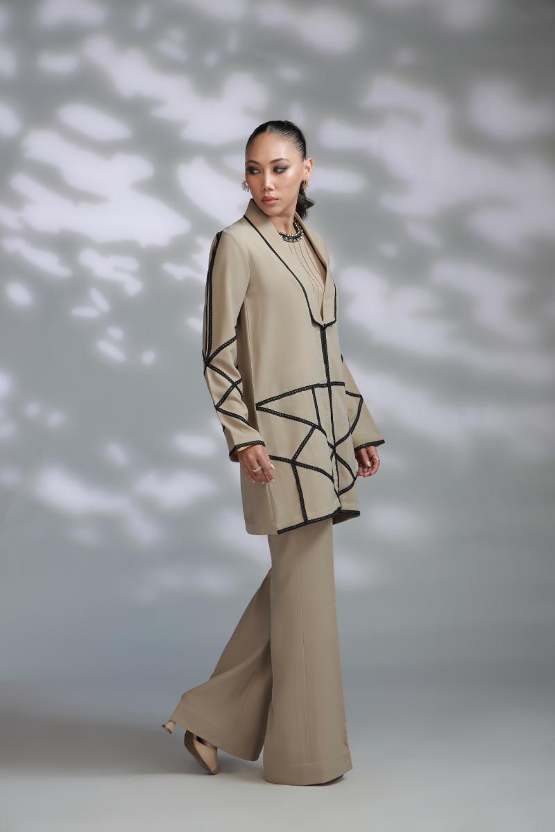 Taupe