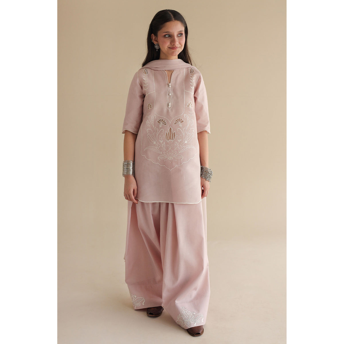 Pale Mauve Outfit