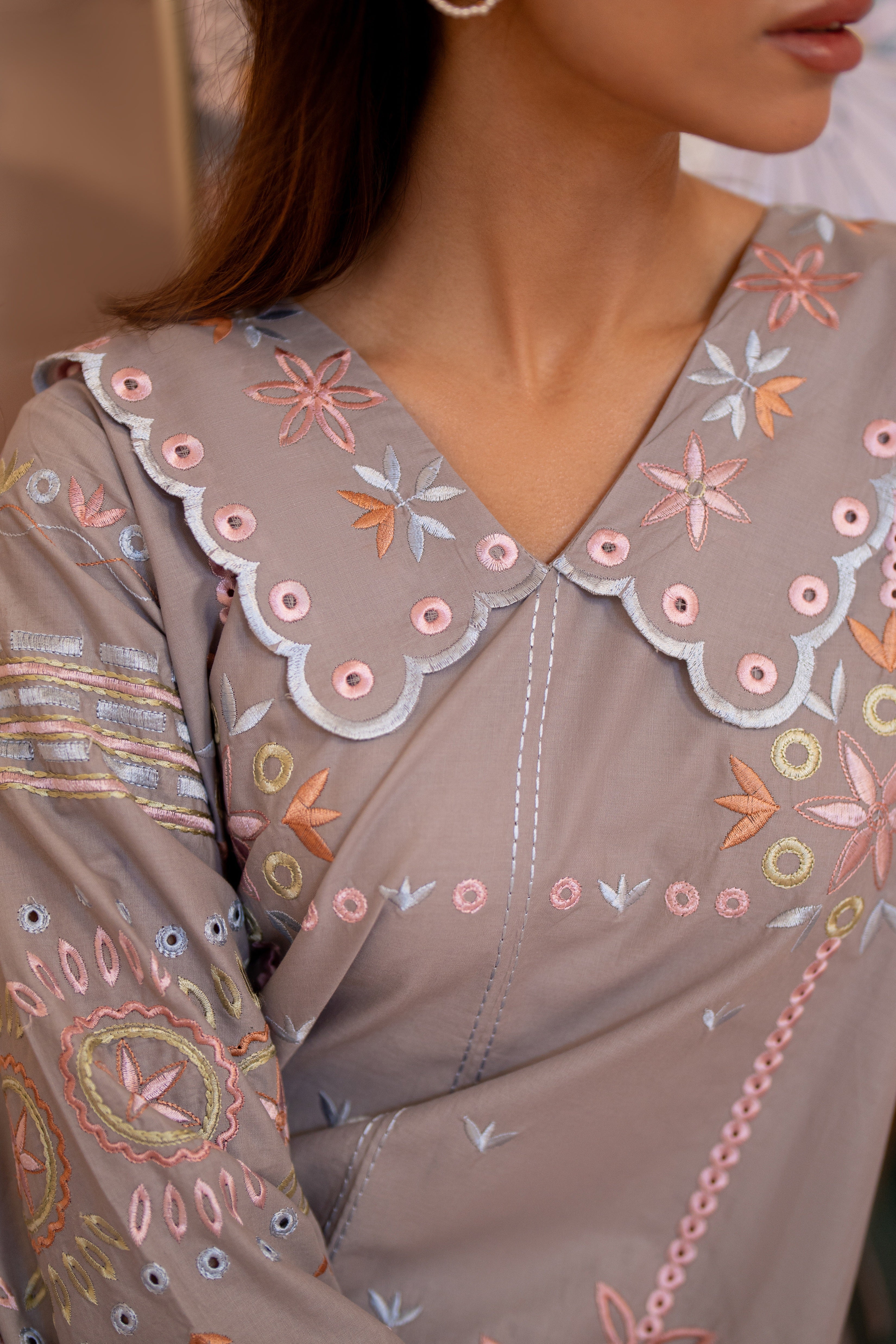 Primrose – Grey